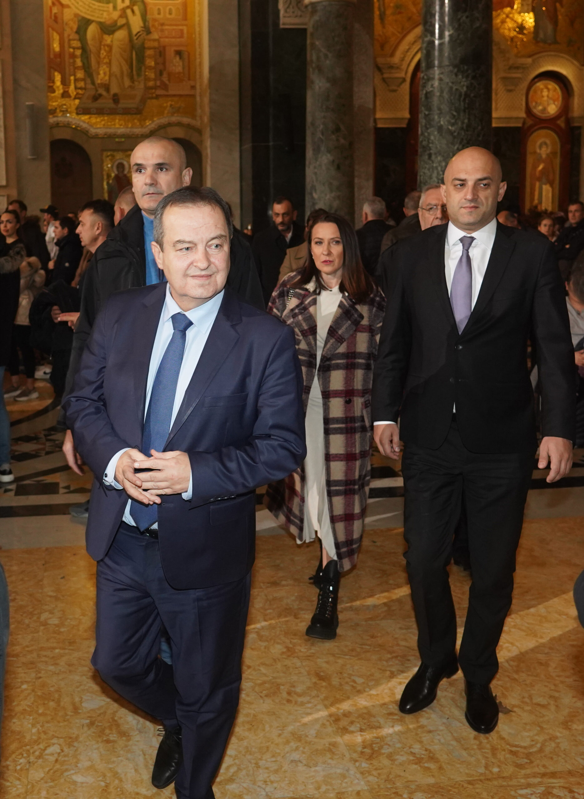 06, January, 2023, Belgrade - Midnight Christmas Liturgy in the Temple of St. Sava. Ivica Dacic, Snezana Paunovic. Photo: Antonio Ahel/ATAImages
06, januar, 2023, Beograd - Ponocna Bozicna liturgija u Hramu Svetog Save. Photo: Antonio Ahel/ATAImages
