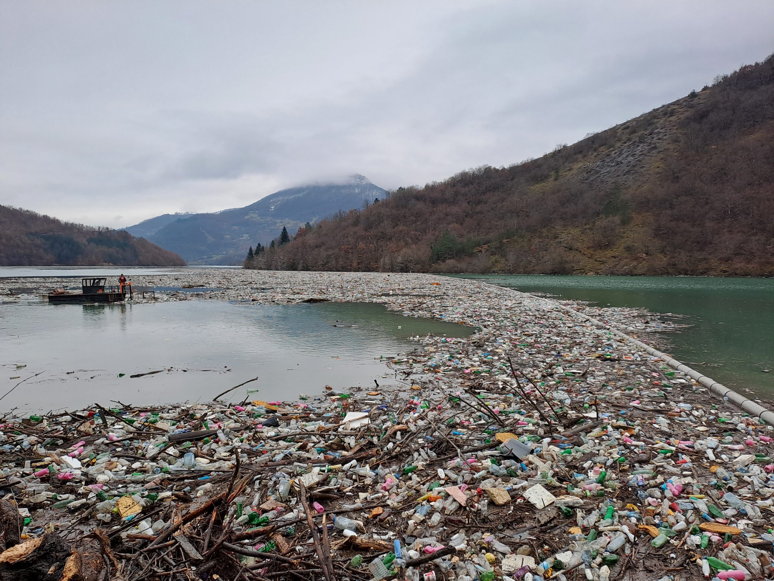 Potpećko jezero, plastika, zagađenje, Lim