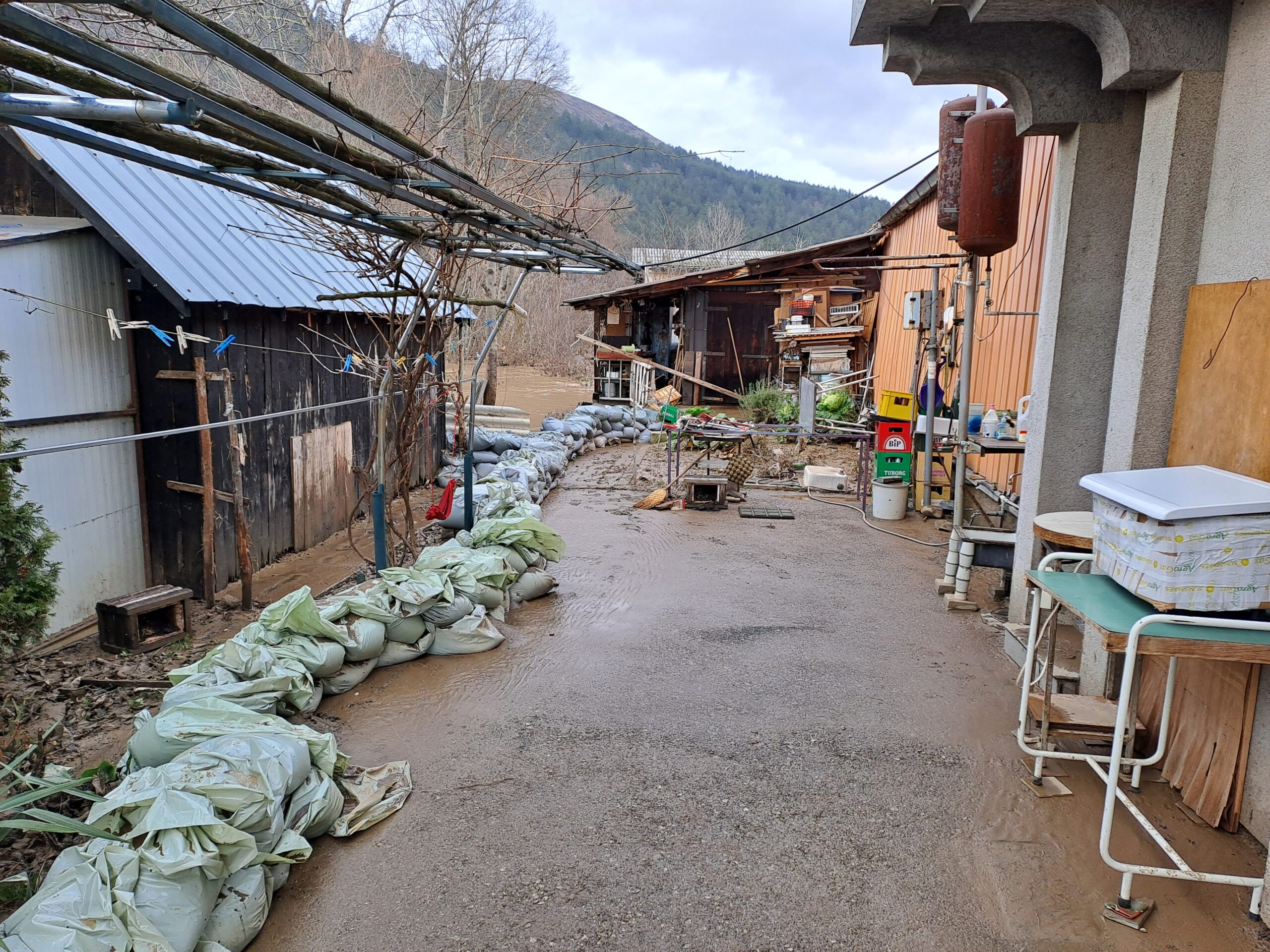 Ibar se povukao, sanira se šteta. Reka Ibar, Raška Foto: Nova.rs