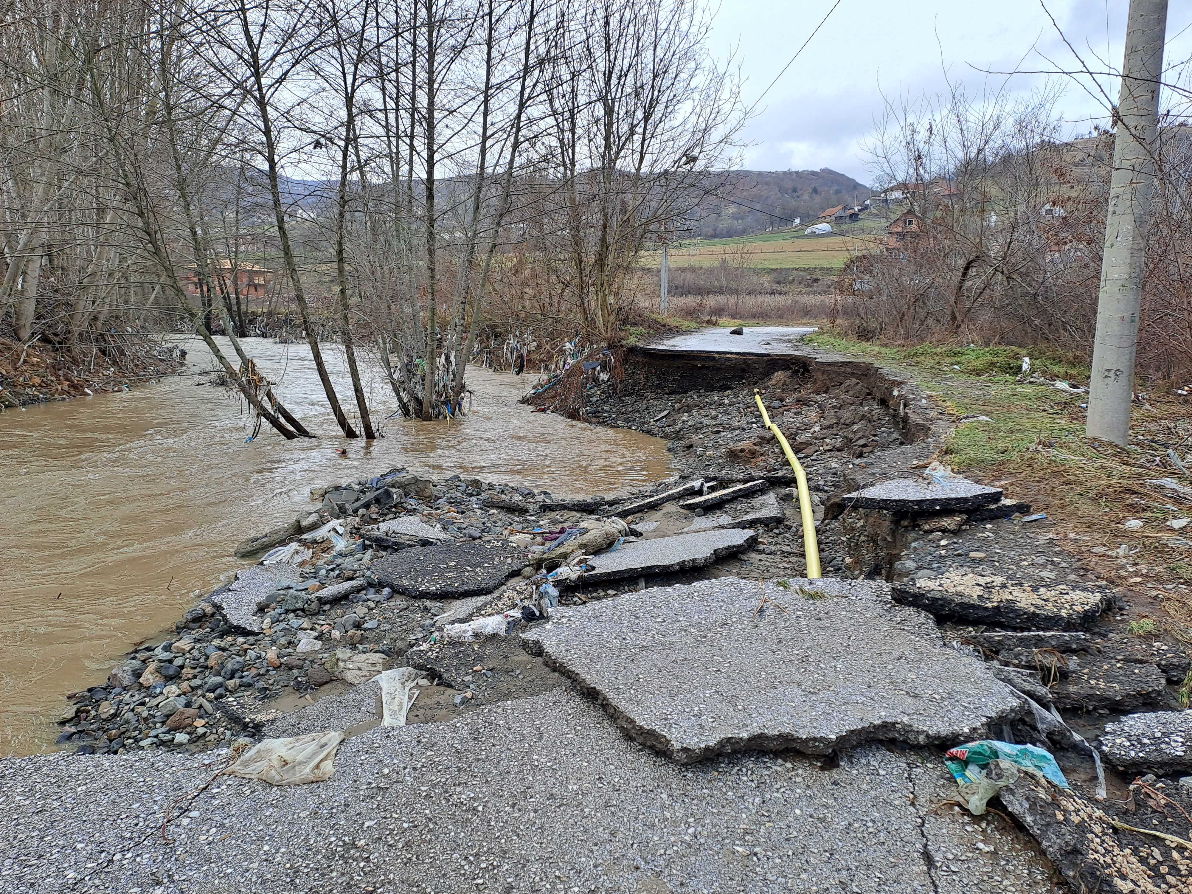 Ibar se povukao, sanira se šteta. Reka Ibar, Raška Foto: Nova.rs
