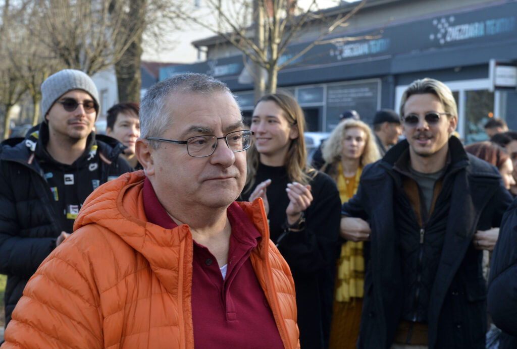 Beograd, 21. decembra 2022 - Forum beogradskih gimnazija organizovao je protest "Nastavnik nije meta". Povod za protest je suspenzija profesora Jovana Kneeviæa. FOTO TANJUG/ RADE PRELIÆ/bs