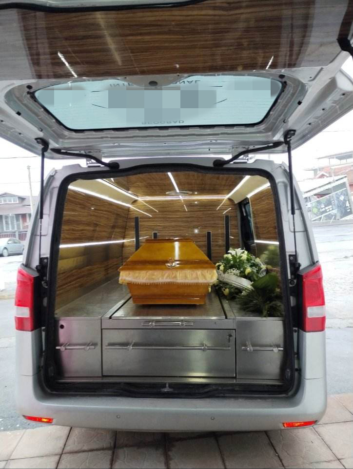 Nemanja Cekić pogrebnik