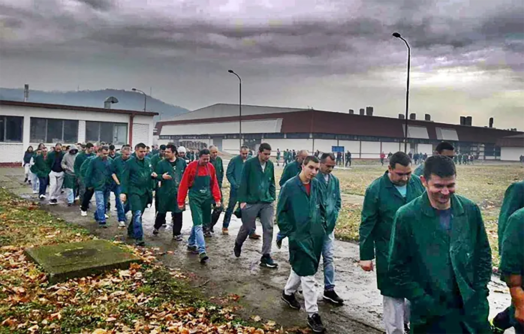 falk ist knjazevac  zaustavili mašine na sat vremena Radnici Falk Ista zaustavili mašine na sat vremena, traže veće plate