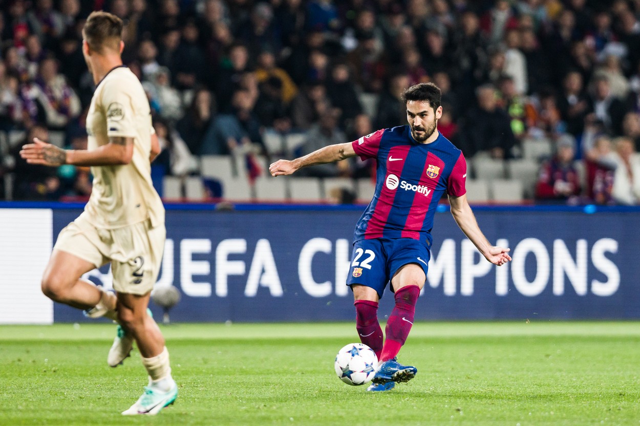 FC Barcelona v FC Porto - UEFA Champions League Group H