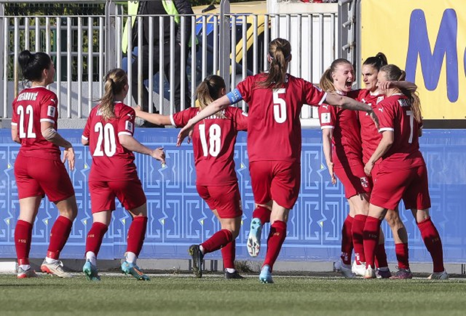 477347304656a142d3b2e4241166681_w640