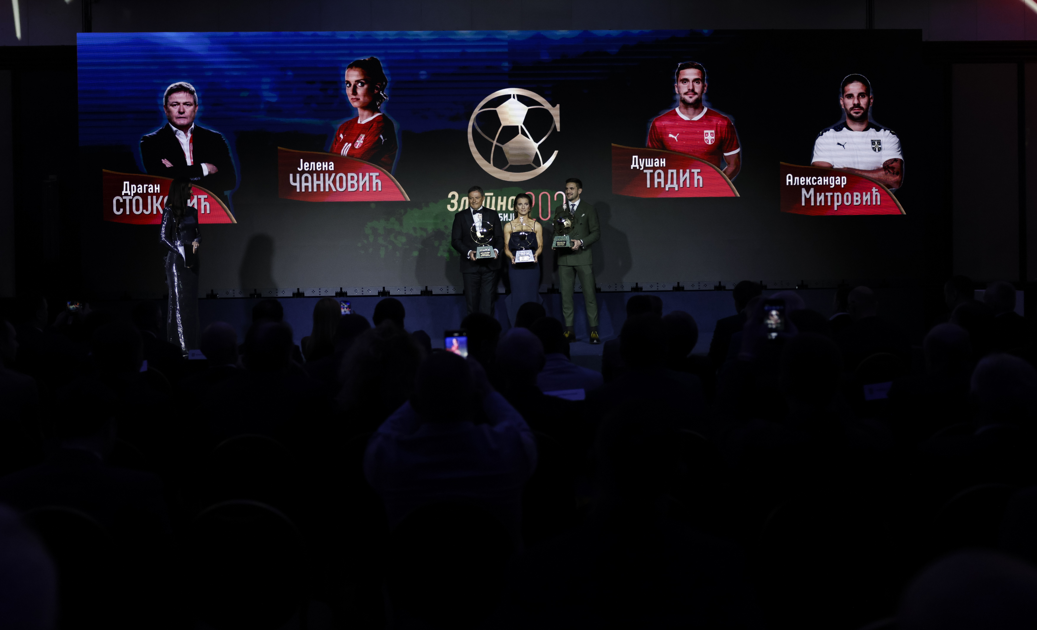 Dragan Stojkovic Piksi Najbolji trener u 2021 Jelena Cankovic Dusan Tadic Zlatna lopta Srbije u 2021
Fudbalski Savez Srbije-Zltana Lopta 2021
Beograd, 23.12.2021.
foto: Srdjan StevanovicStarsportphoto ©