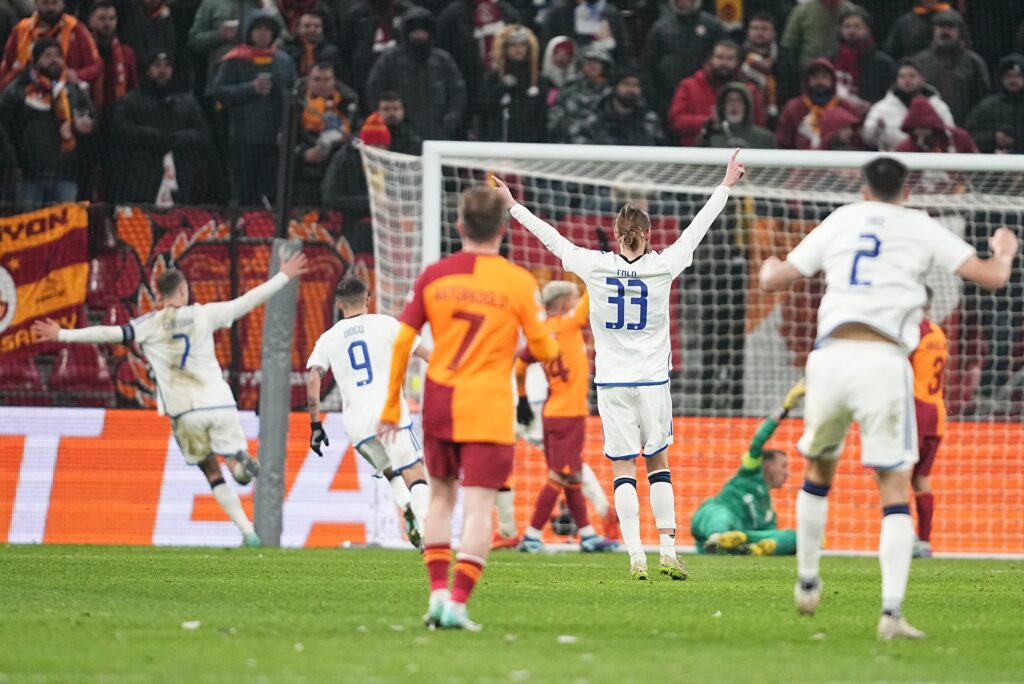 epa11025481 FC Copenhagen players celebrate scoring the 1-0 goal during the UEFA Champions League group A soccer match between FC Copenhagen and Galatasaray SK, in Copenhagen, Denmark, 12 December 2023.  EPA-EFE/Mads Claus Rasmussen  DENMARK OUT