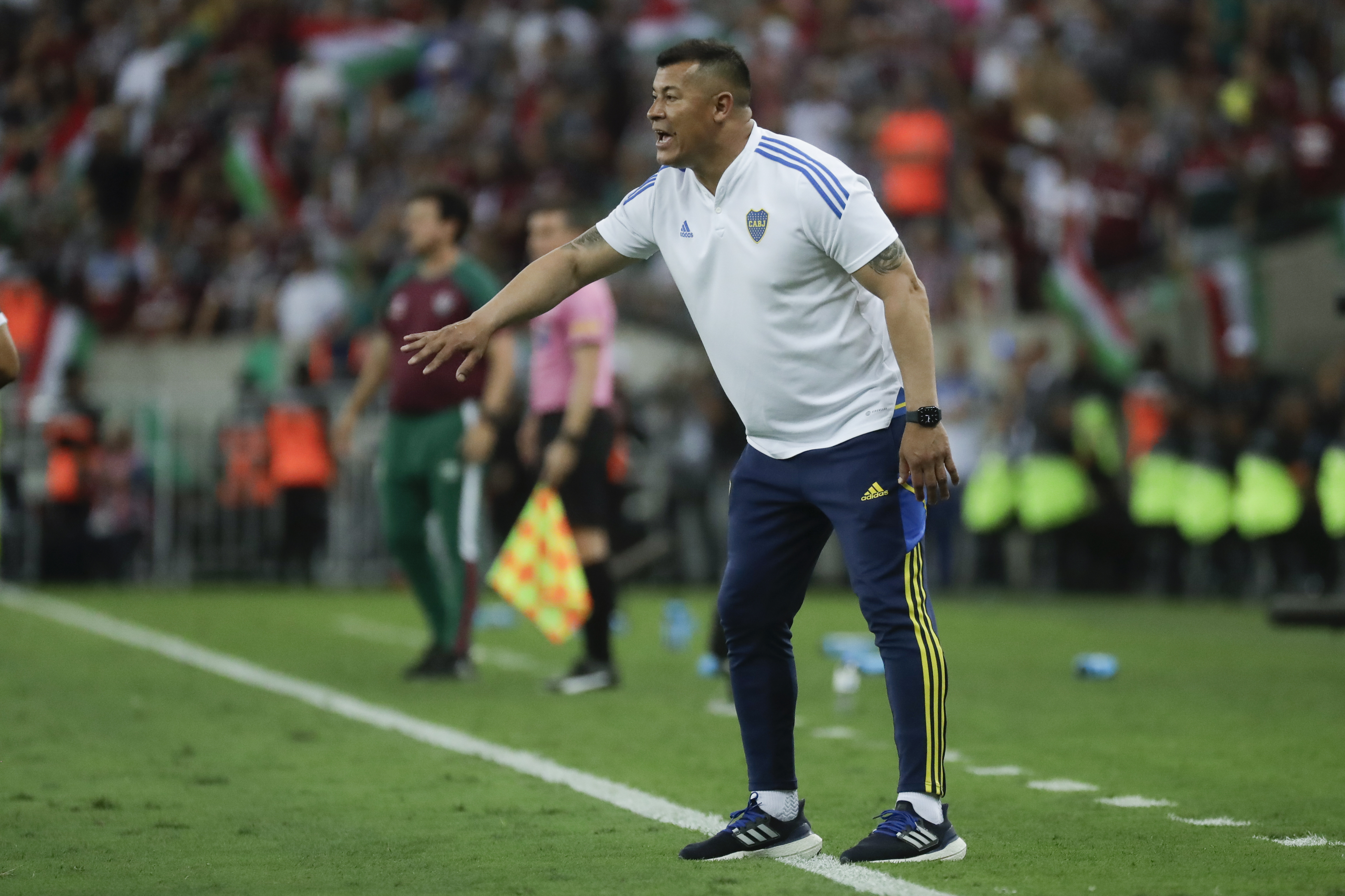 Coach Jorge Almiron of Argentina's Boca Juniors reacts during a Copa Libertadores final soccer match against Brazil's Fluminense at Maracana stadium in Rio de Janeiro, Brazil, Saturday, Nov. 4, 2023. (AP Photo/Bruna Prado)