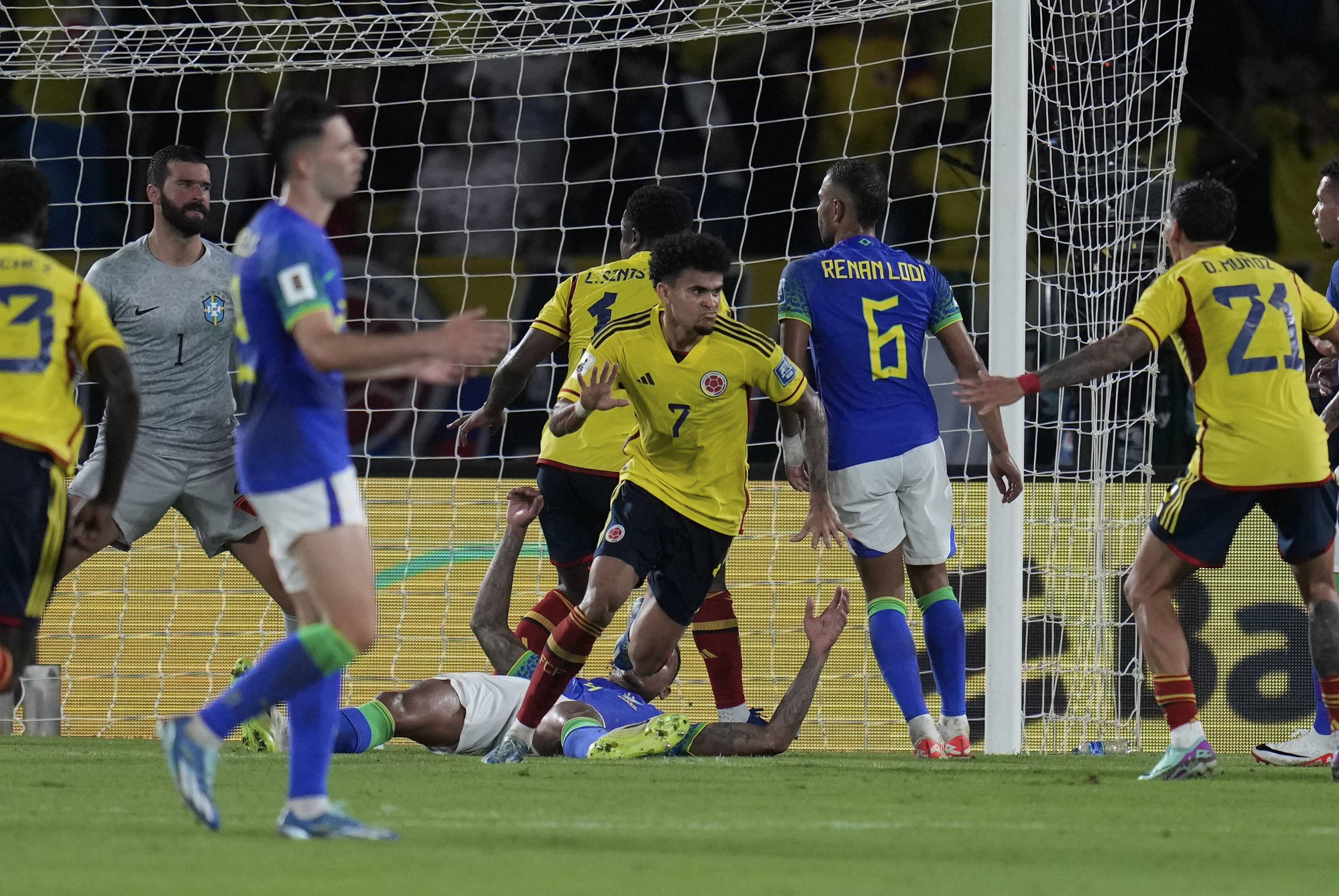 Colombia's Luis Diaz, center, celebrates scoring his side's second goal against Brazil during a qualifying soccer match for the FIFA World Cup 2026 at Roberto Melendez stadium in Barranquilla, Colombia, Thursday, Nov. 16, 2023. (AP Photo/Ricardo Mazalan)