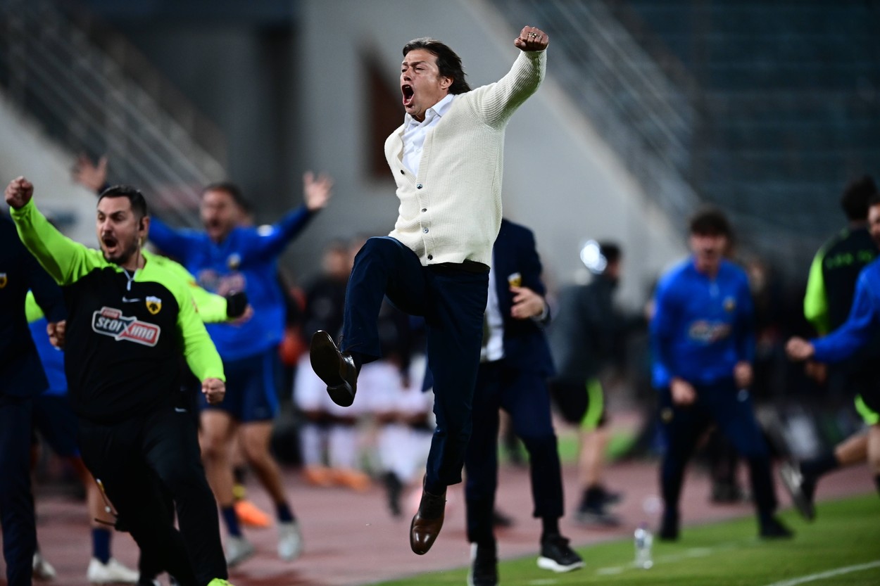 Griechenland FuĂźball Pokal Finale - Kypello Elladas - Finale Saison 2022-2023 Panthessaliko Stadion Volos, 24.05.2023 AE