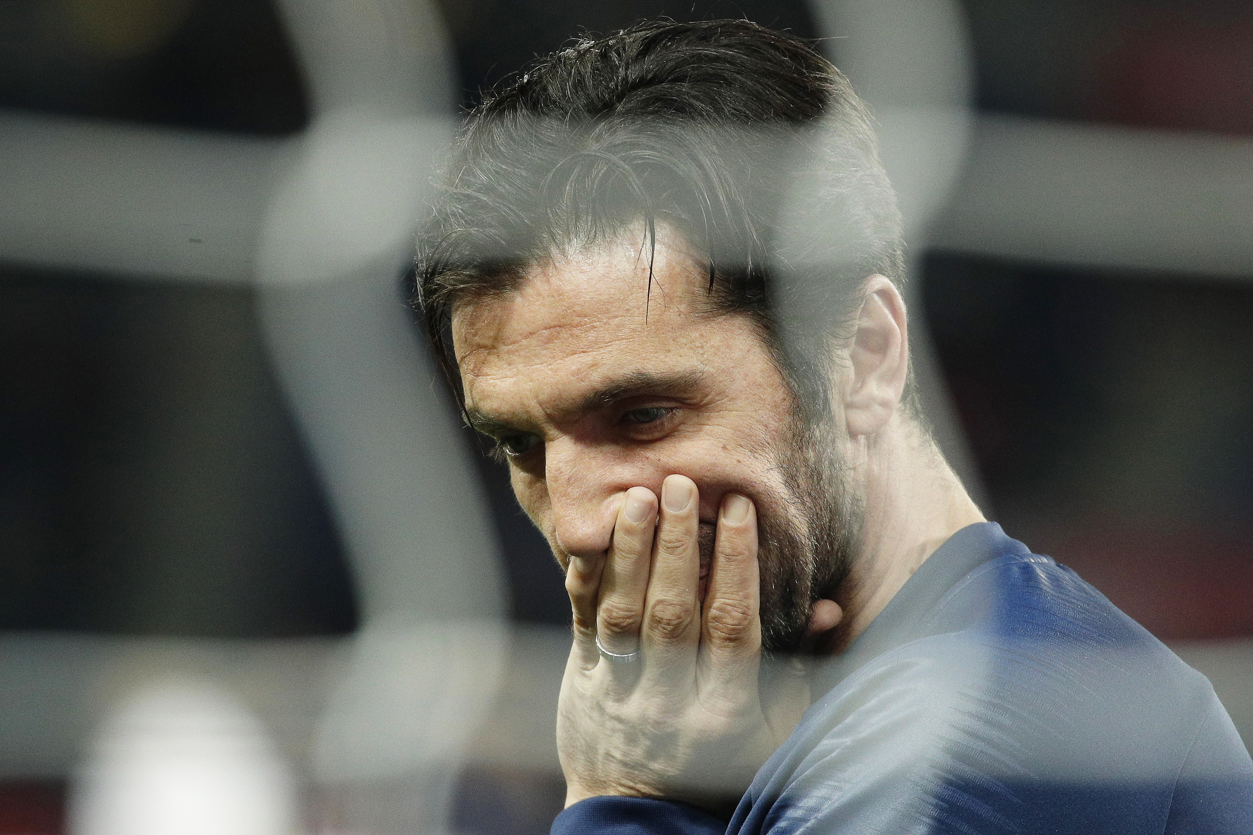 epa07445756 Paris Saint-Germain's goalkeeper Gianluigi Buffon prior to the French Ligue 1 soccer match between Paris Saint-Germain (PSG) and Olympique Marseille at the Parc des Princes stadium in Paris, France, 17 March 2019.  EPA-EFE/YOAN VALAT