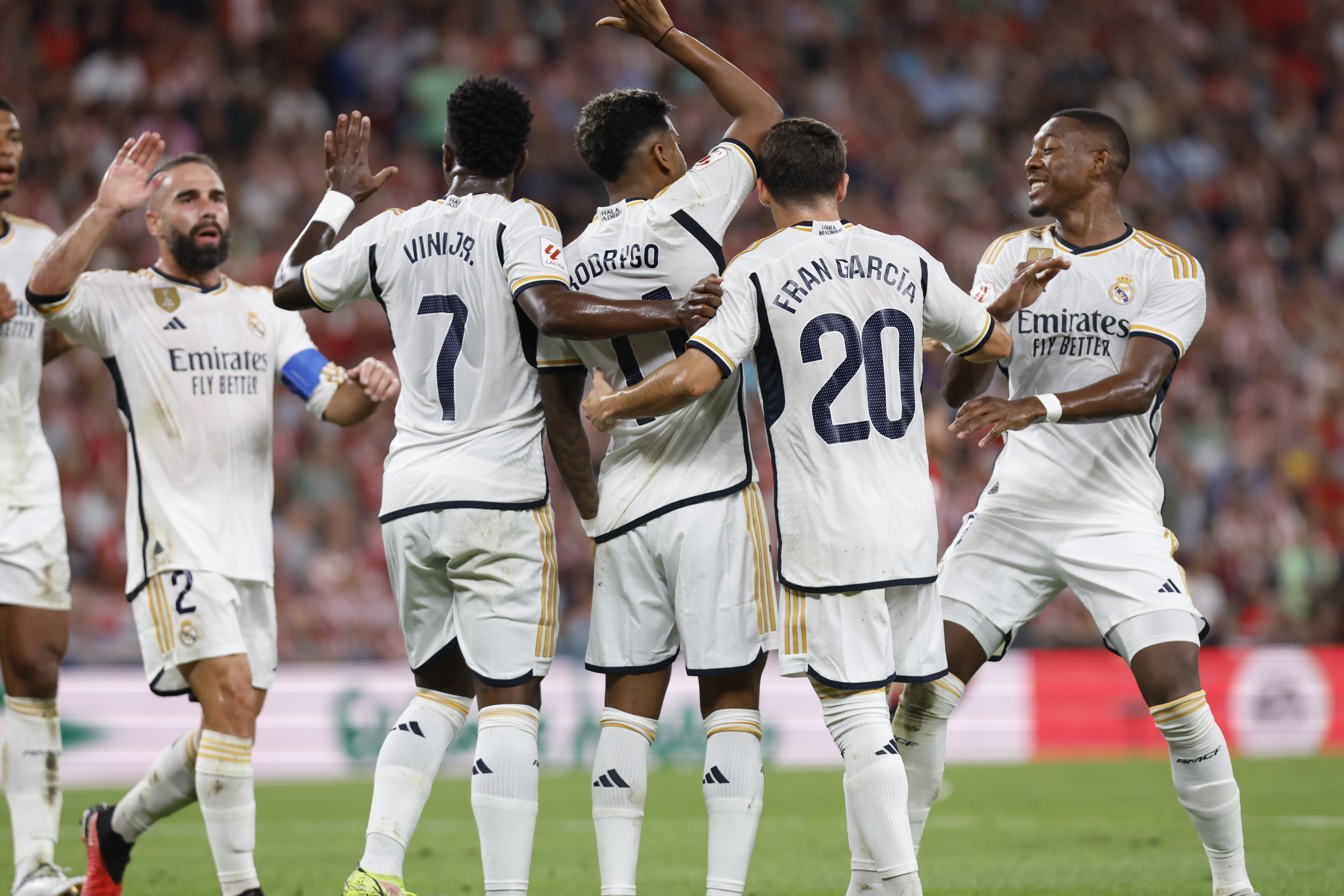 epa10797810 Real Madrid's Rodrygo Goes (c) celebrates with his teammates after scoring the 0-1 goal during the LaLiga soccer match between Athletic Club and Real Madrid, in Bilbao, Spain, 12 August 2023.  EPA-EFE/Miguel Tona