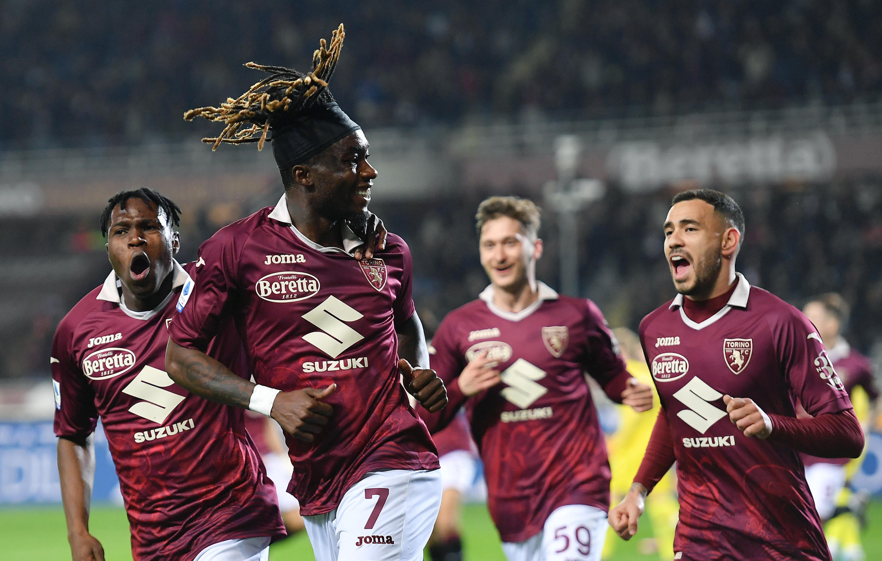 epa10506706 Torino's Yann Katramoh jubilates after scoring the goal (1-0) during the Italian Serie A soccer match Torino FC vs Bologna FC at the Olimpico Grande Torino Stadium in Turin, Italy, 06 March 2023  EPA-EFE/ALESSANDRO DI MARCO