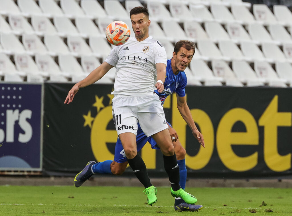 Luka Adzic (L) and Nikola Cirkovic
Cukaricki v Mladost during the Mozzart Super Liga 2022/2023 match at stadium FC Cukaricki on September 01, 2022 in Belgrade, Serbia. (Photo by Srdjan Stevanovic/Starsport.rs ©)
