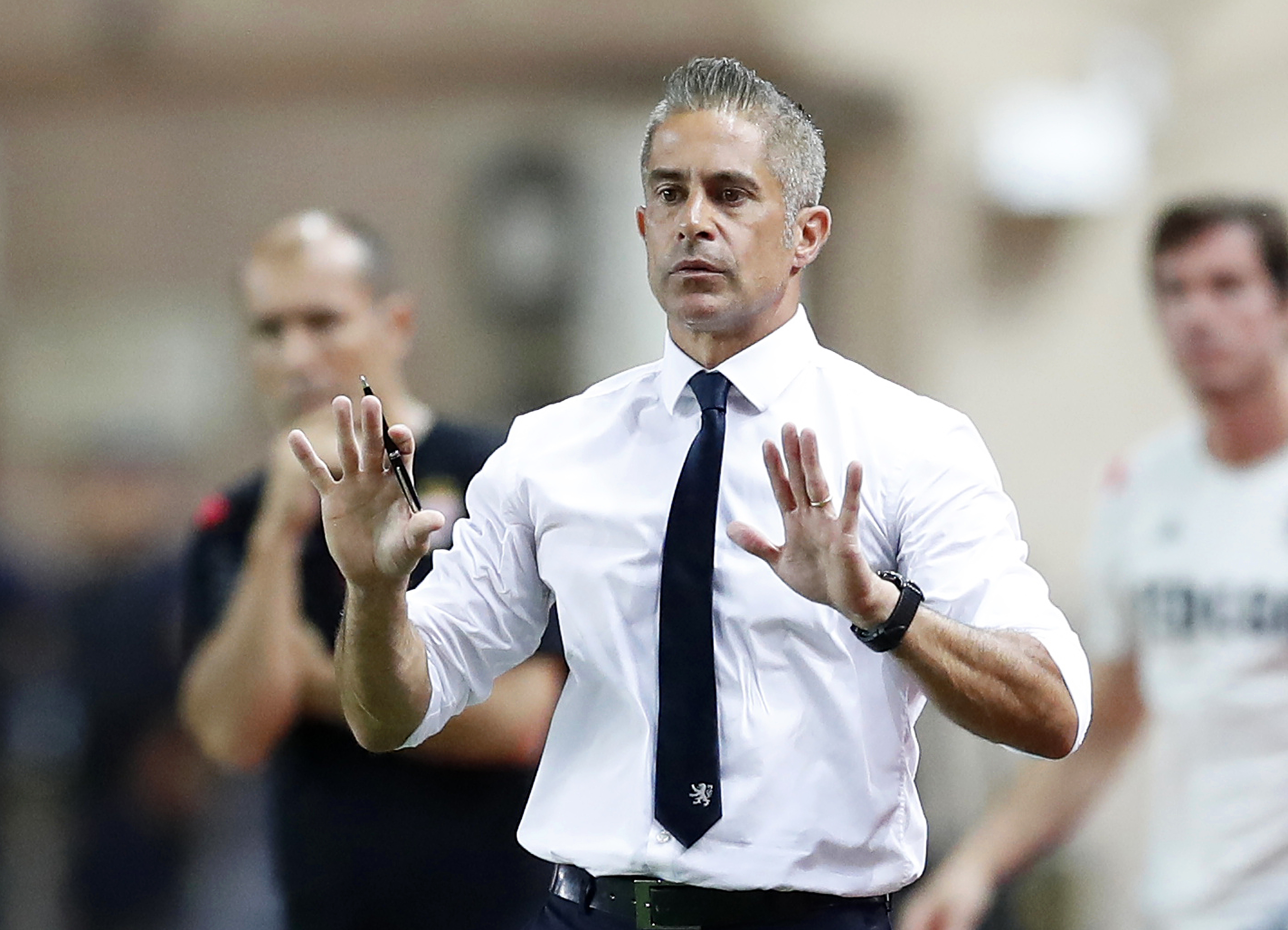 epa07764832 Olympique Lyon's Brazilian head coach Sylvinho reacts during the French Ligue 1 soccer match between AS Monaco and Olympique Lyon in Monaco, 09 August 2019.  EPA-EFE/SEBASTIEN NOGIER