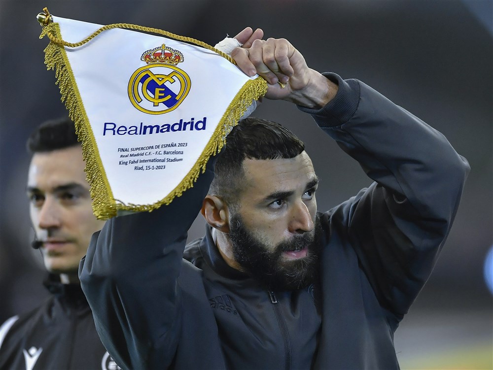 epa10407628 Karim Benzema of Real Madrid prior Spanish Super Cup final match between Real Madrid and Barcelona, in Riyadh, Saudi Arabia, 15 January 2023.  EPA-EFE/STR