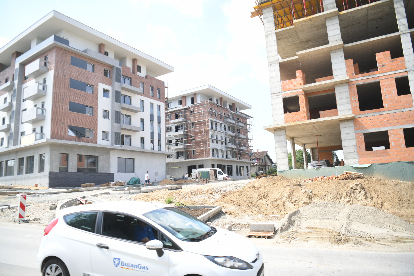 Stari Banovci, 25.08.2022. Jeftiniji stanovi, povoljni stanovi, Banovci, izgradnja stanova Foto: Nemanja Jovanović/Nova.rs