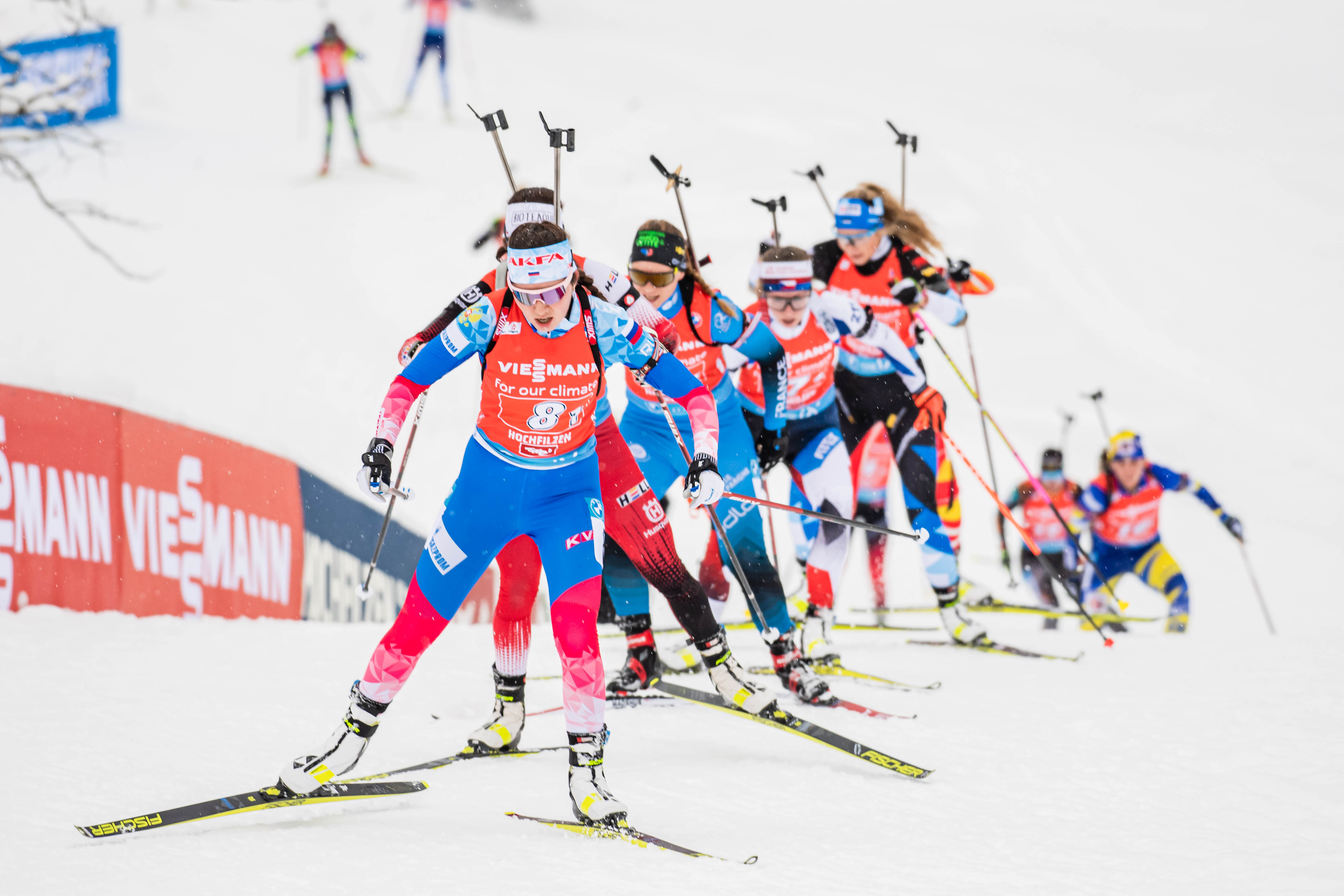 epa09636383 Valeriia Vasnetcova of Russian Federation in action during the women's 4x6km Relay race at the IBU Biathlon World Cup in Hochfilzen, Austria, 11 December 2021.  EPA-EFE/CHRISTIAN BRUNA