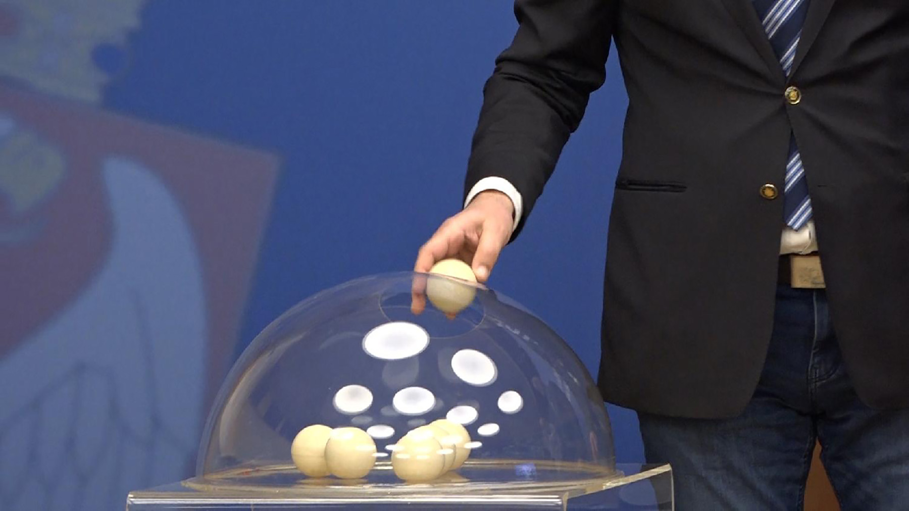 Mesto: Beograd
Datum: Fri Mar 18 19:57:00 CET 2022
Dogadjaj: POLITIKA/IZBORI - Žreb za redosled na listi predsedničkih kandidata u Republičkoj izbornoj komisiji
Fotoreporter: Zoran Drekalović
Izvor: FoNet