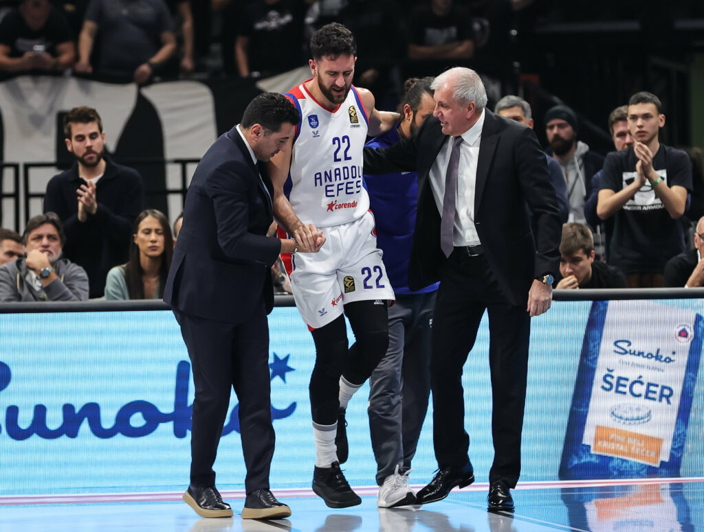 during the Turkish Airlines EuroLeague match between Partizan Mozzart Bet Belgrade and Anadolu Efes Istanbul at Stark Arena on December 16, 2022 in Belgrade, Serbia. (Photo by Srdjan Stevanovic/Starsport.rs ©)