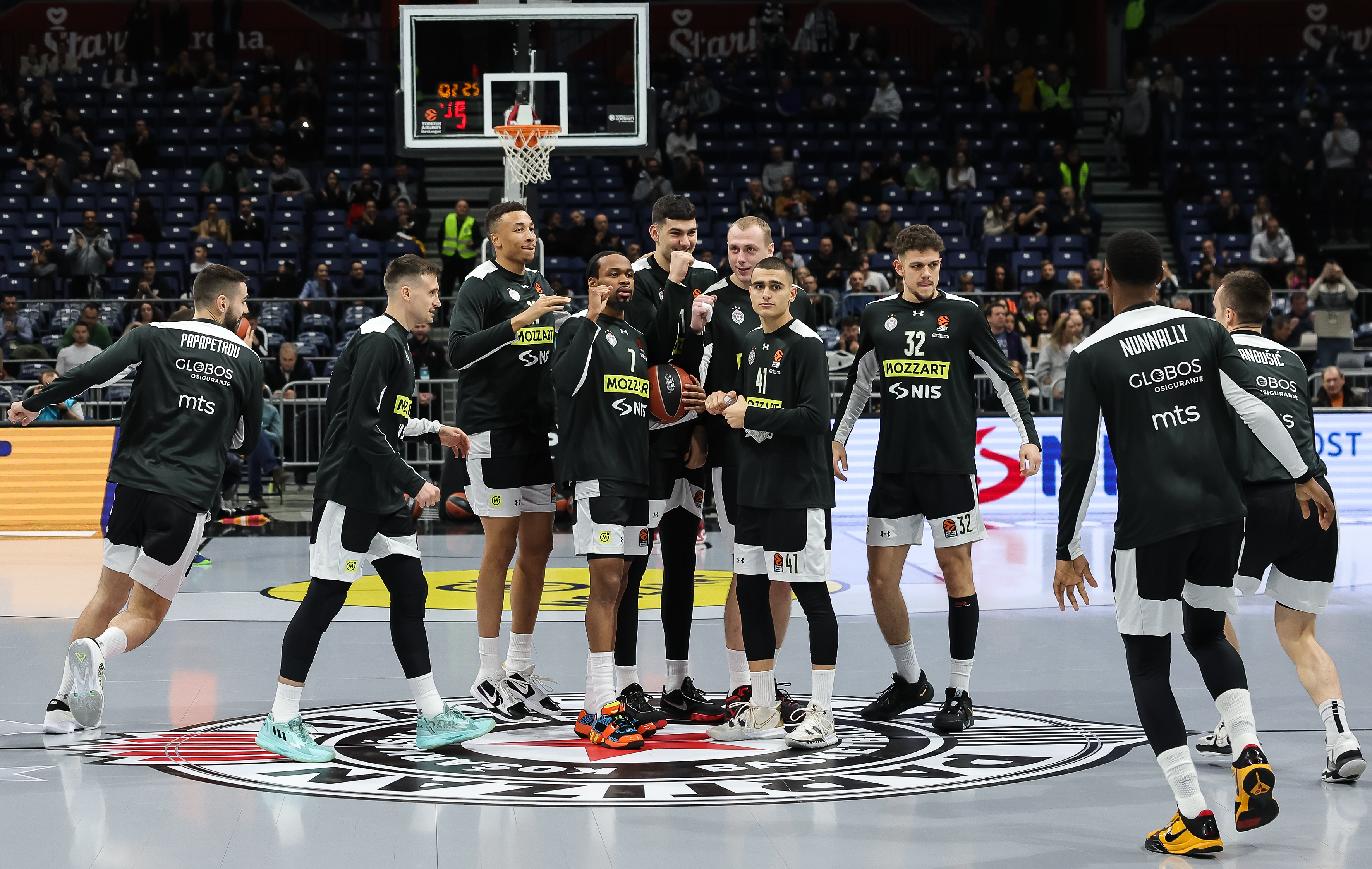 during the Turkish Airlines EuroLeague match between Partizan Mozzart Bet Belgrade and Anadolu Efes Istanbul at Stark Arena on December 16, 2022 in Belgrade, Serbia. (Photo by Srdjan Stevanovic/Starsport.rs ©)