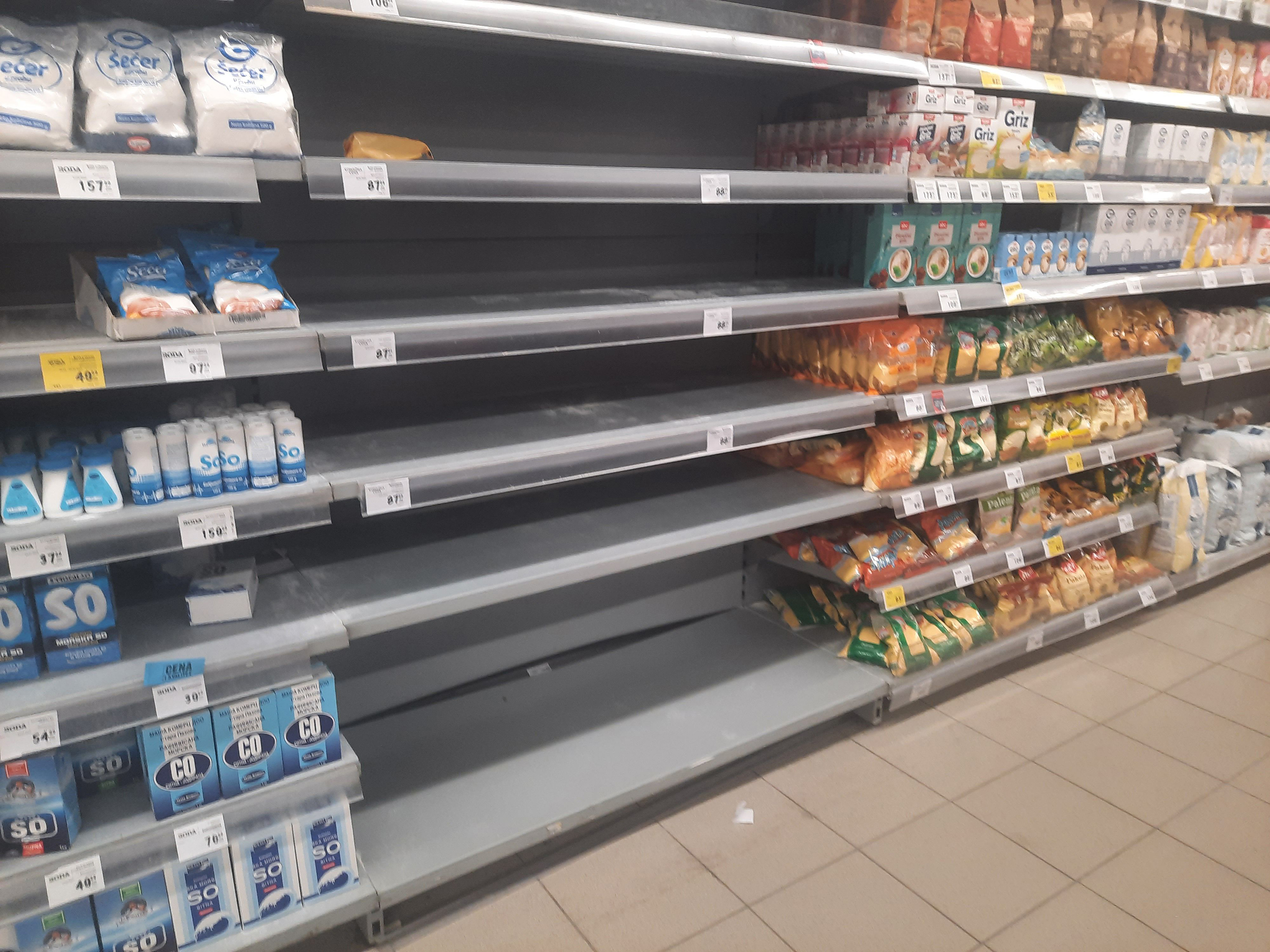 Kragujevac25.05.2022. KG šećer nestašica  prazni rafovi