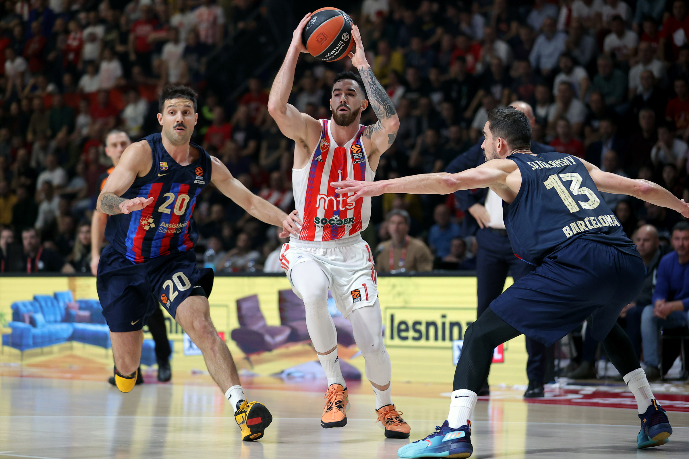 Crvena Zvezda - Barselona, Evroliga 30.12.2022. foto: Pedja Milosavljevic/STARSPORT