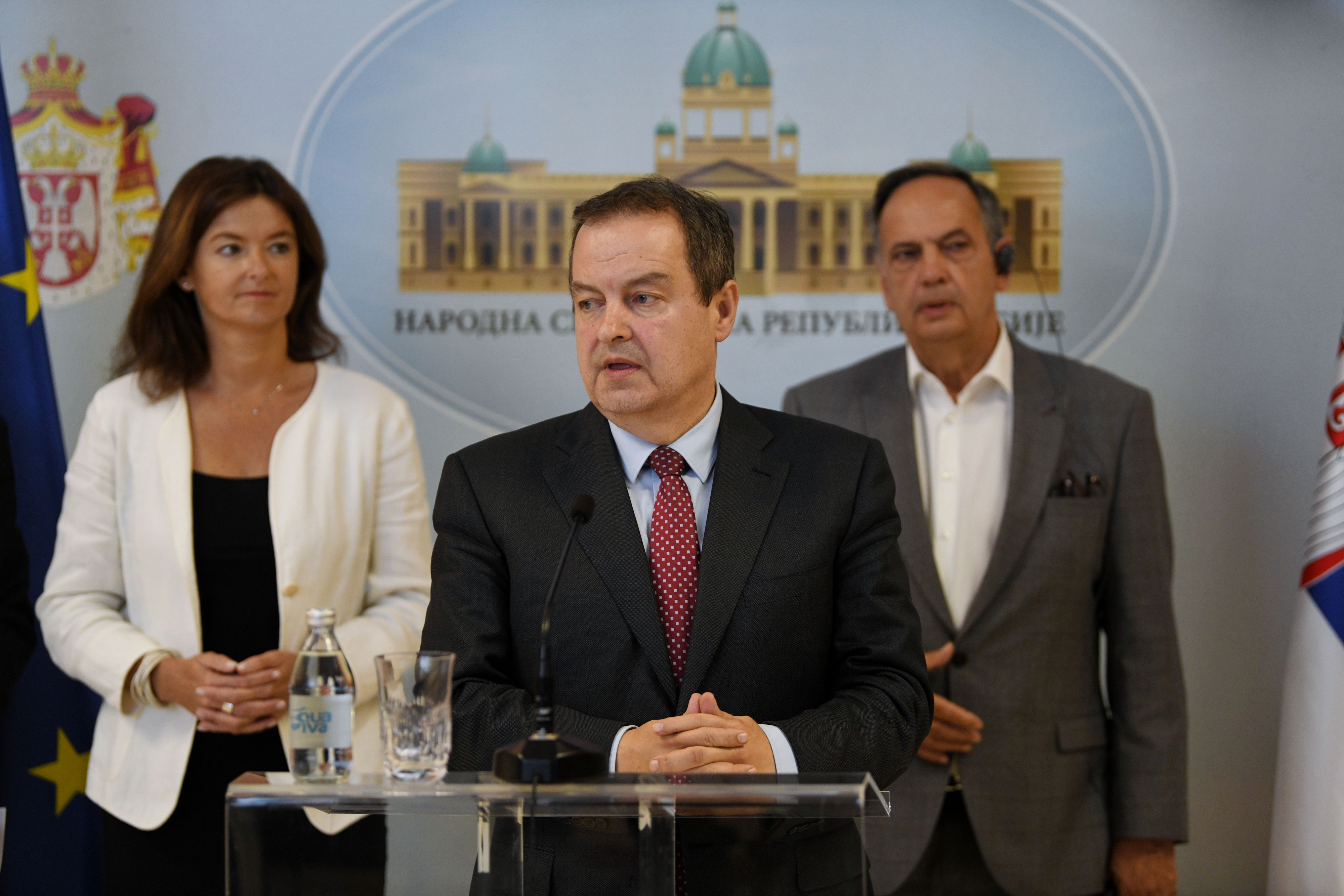 Medjustranacki dijalog opozicija vlast