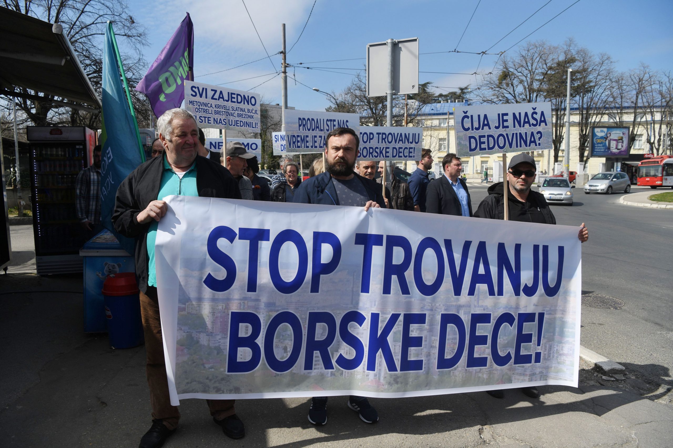 Beograd 27.03.2022 moramo protesna šetnja pink do kineske ambasade "protest protiv trovanja i otimanja zemlje" u organizaciji Ekološki ustanak