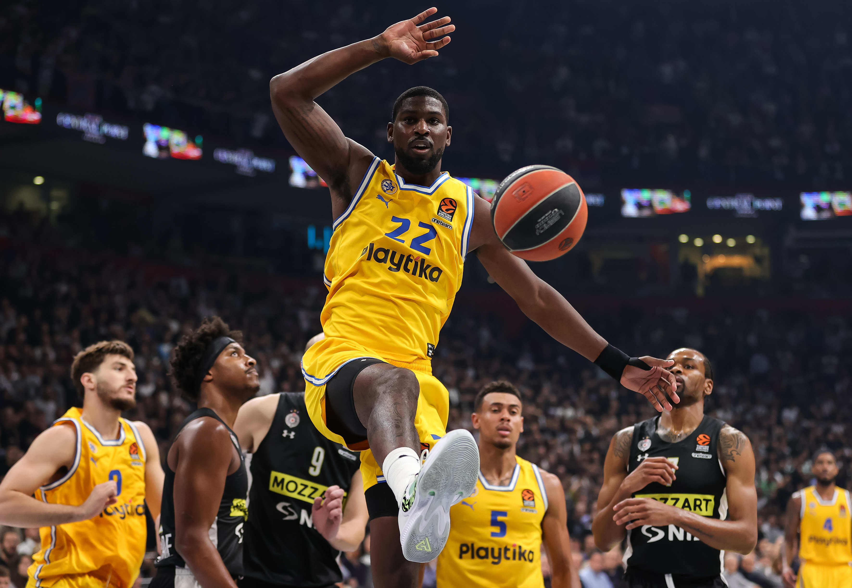 during the Turkish Airlines EuroLeague match between Partizan Mozzart Bet Belgrade and Maccabi Playtica Tel Aviv at Stark Arena on November 18, 2022 in Belgrade, Serbia. (Photo by Srdjan Stevanovic/Starsport.rs ©)