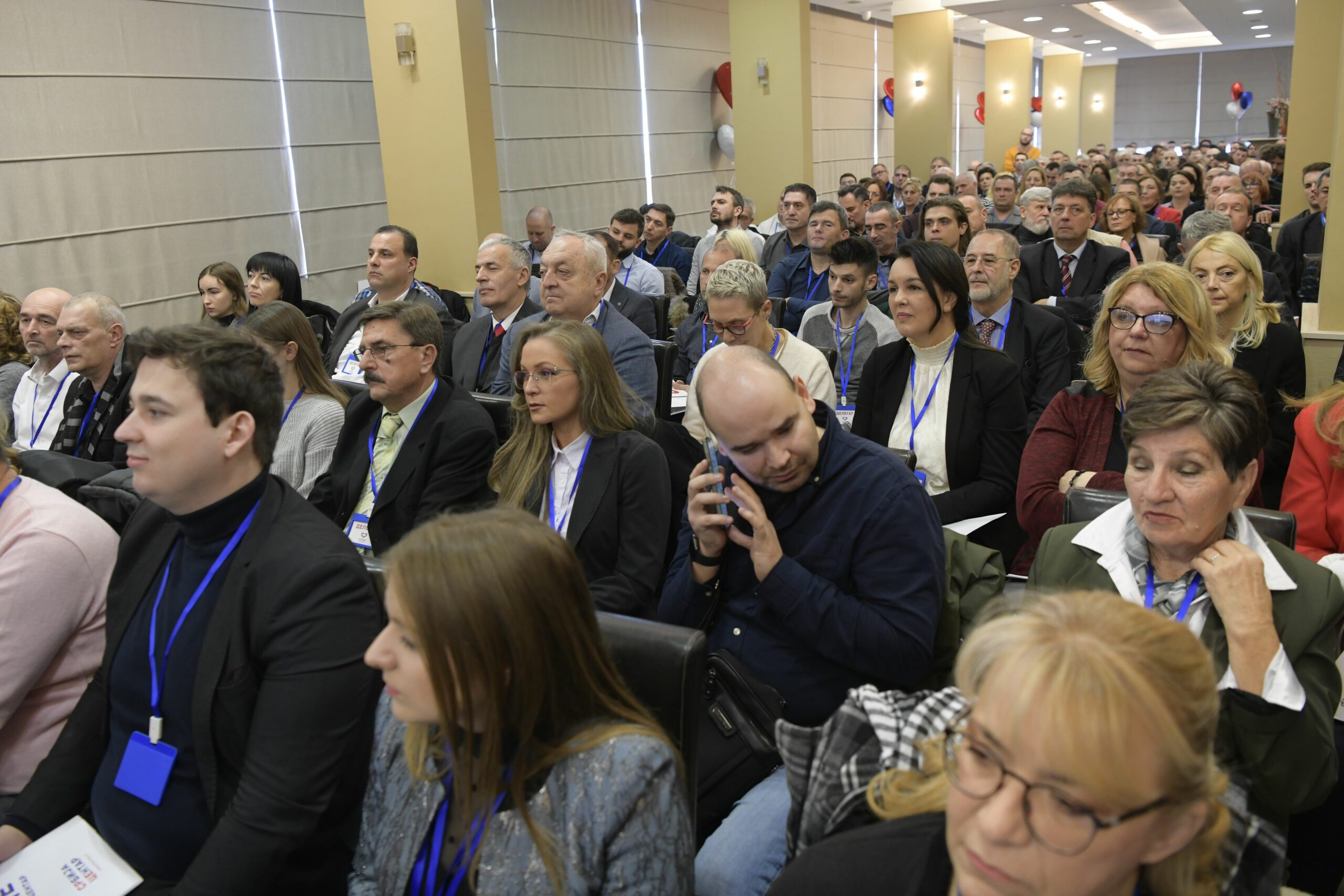 beograd 04.12.2022 zdravko ponos izbor za predsednika stranke  srbija centar srce
