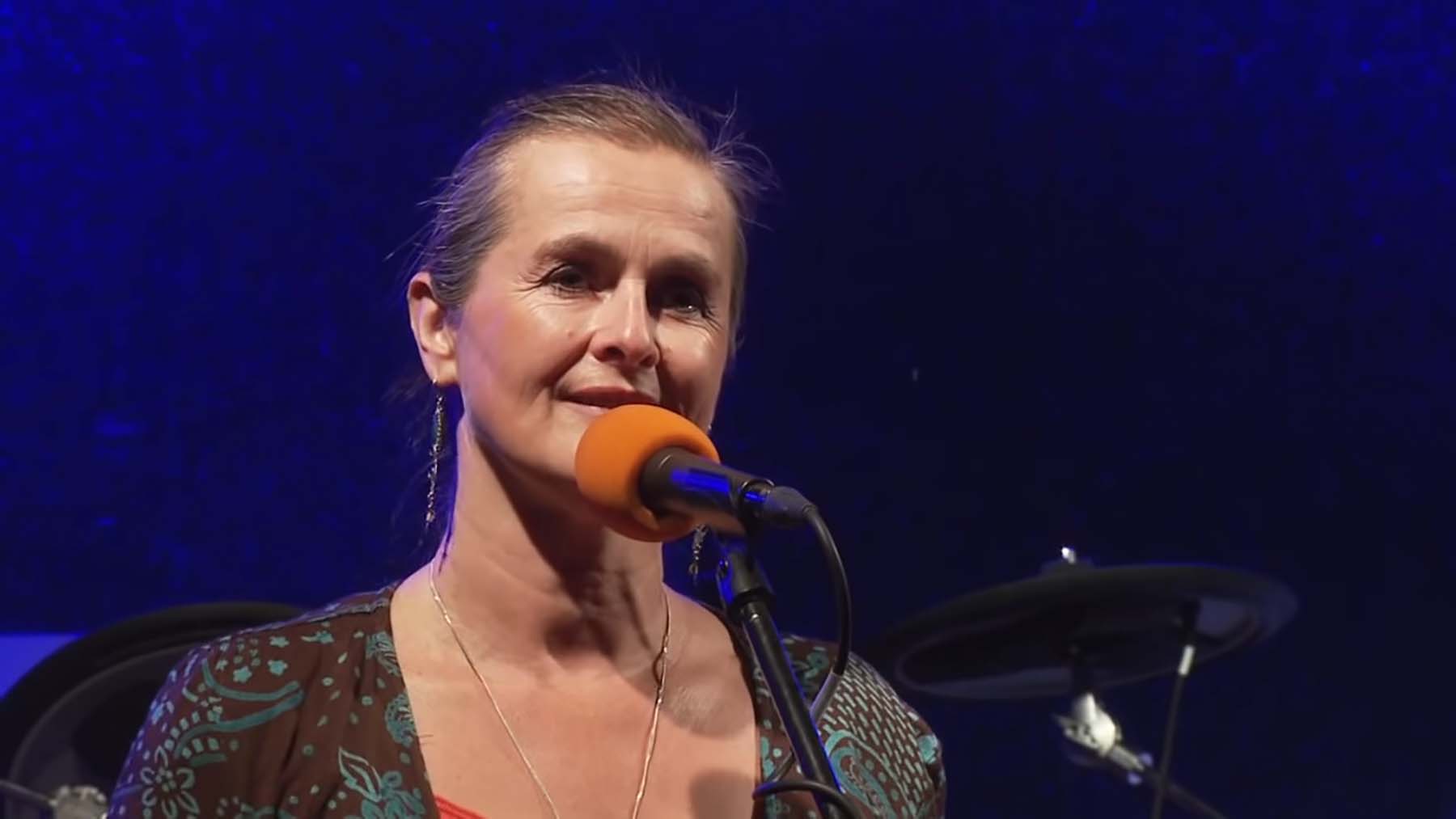 hana horka foto screenshot YouTubeAsonance