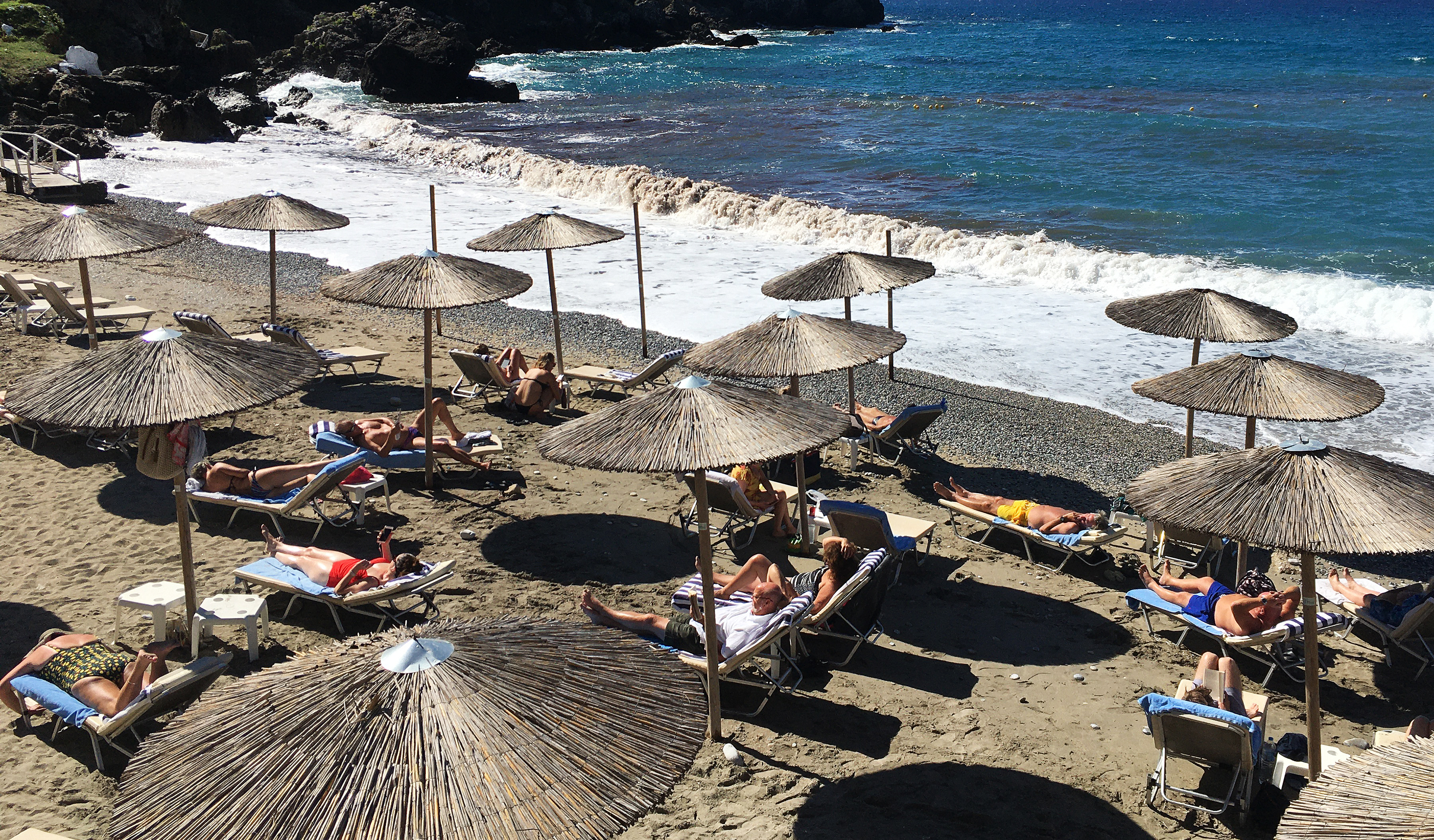 Coronavirus for British travelers Grcka more plaza leto turizam