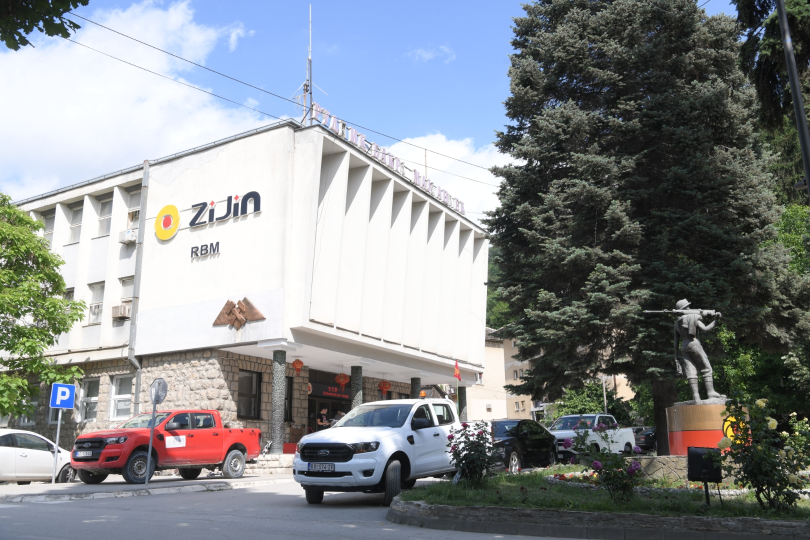 Majdanpek 06. jun 2022. Upravna zgrada ZiJin (Zidjin) Foto:Dragan Mujan/Nova.rs