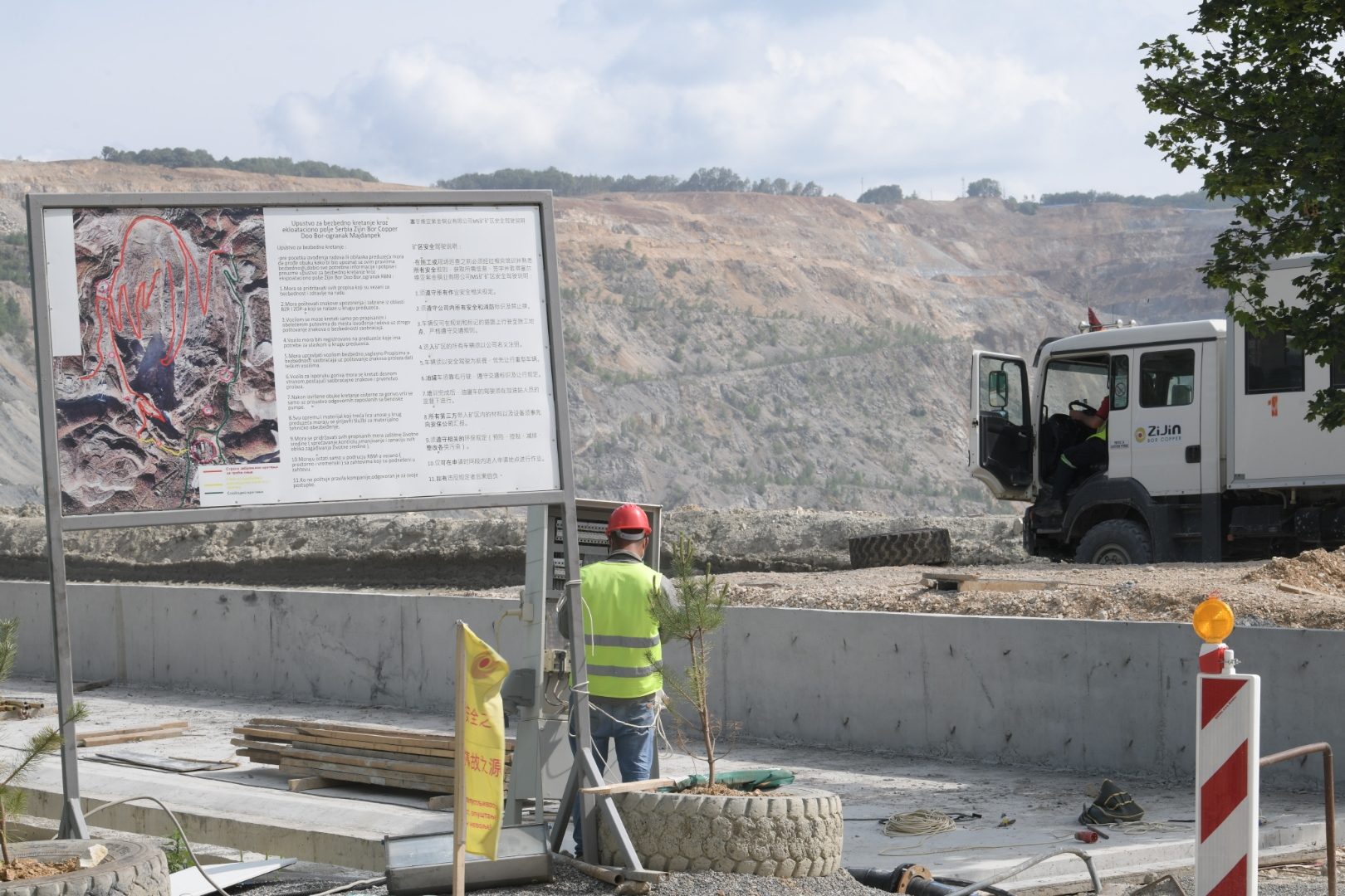 Majdanpek 06. jun 2022. Upravna zgrada ZiJin (Zidjin) Foto:Dragan Mujan/Nova.rs