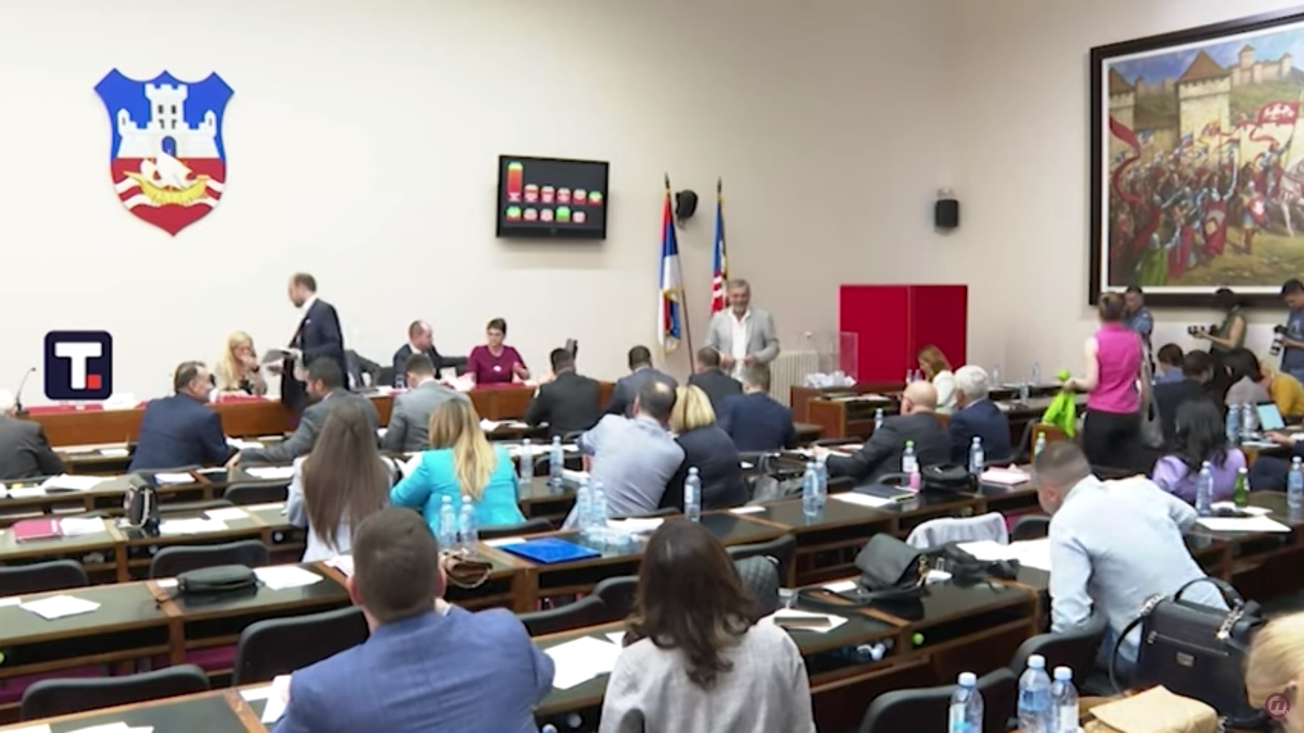 Medju Nama
 Da li je izbor Šapića za gradonačelnika nelegalan?