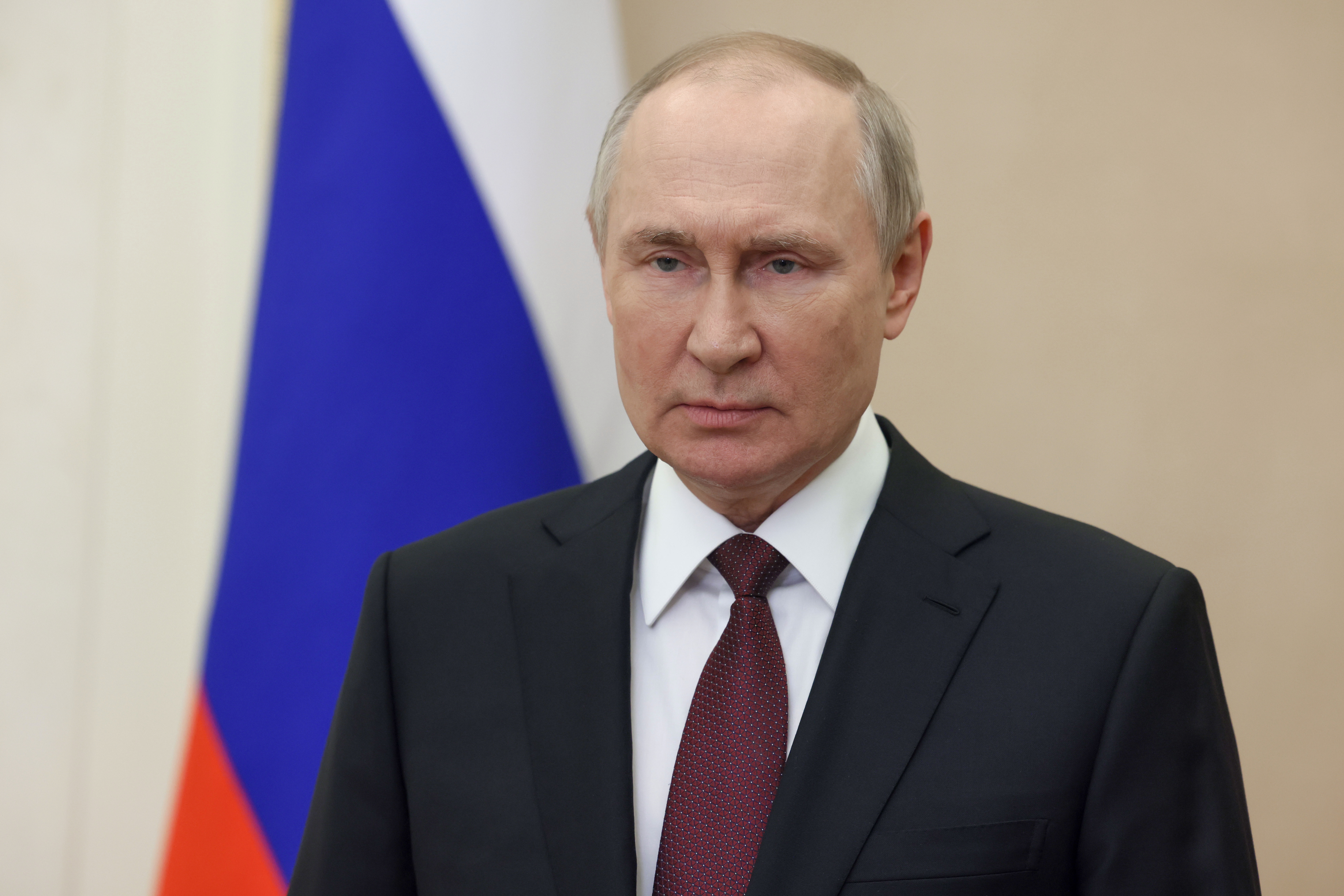Putin congratulates personnel of Russia's Interior Ministry agencies on professional holiday