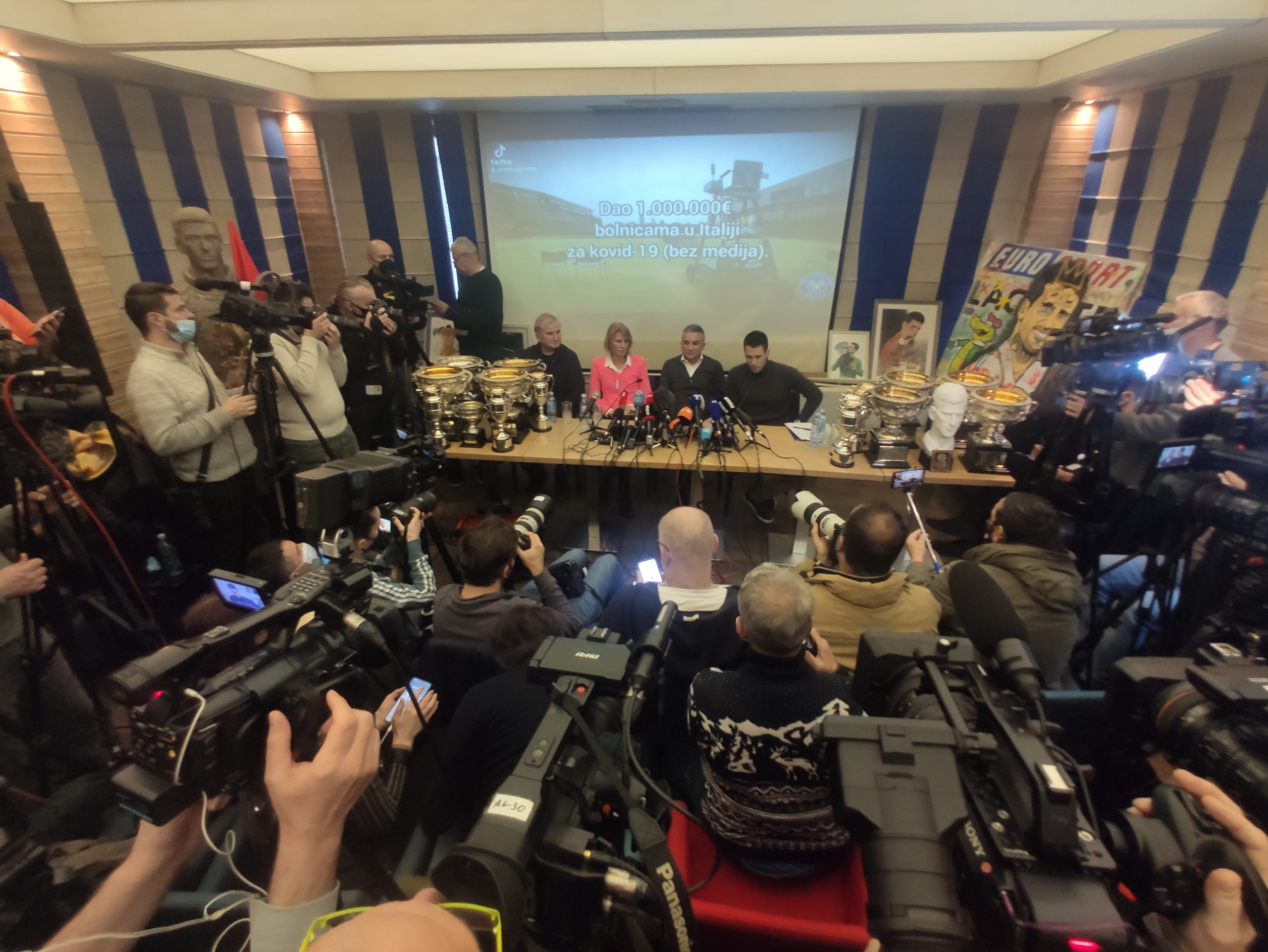 Beograd 10. januar 2022. Konferencija za novinare porodice Djokovic Foto:Vesna Lalić/Nova.rs