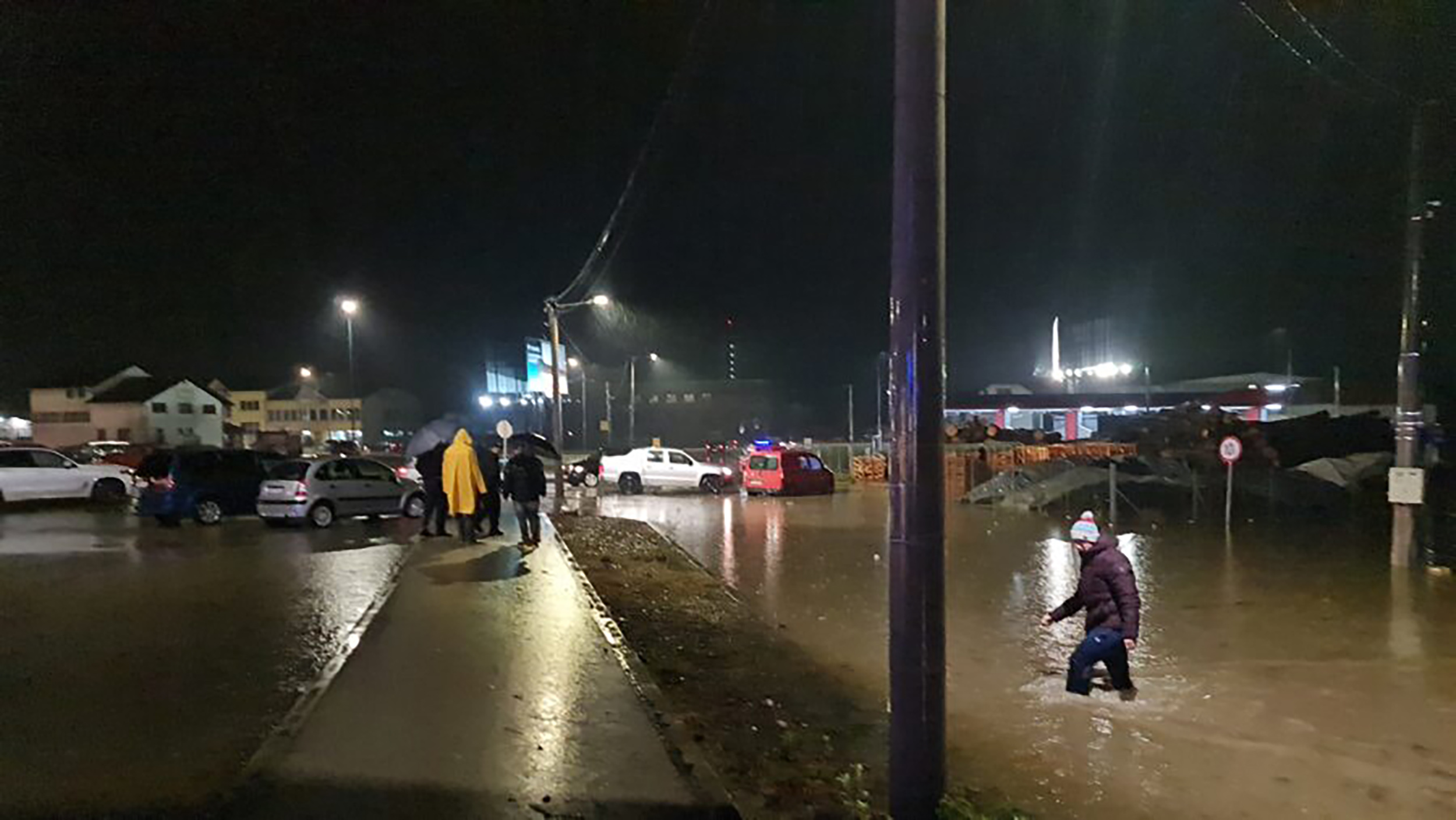 Obilne padavine stvaraju probleme građanima na sjeveru zemlje. Situacija je posebno teška u Prijedoru, Kozarskoj Dubici i Novom Gradu.