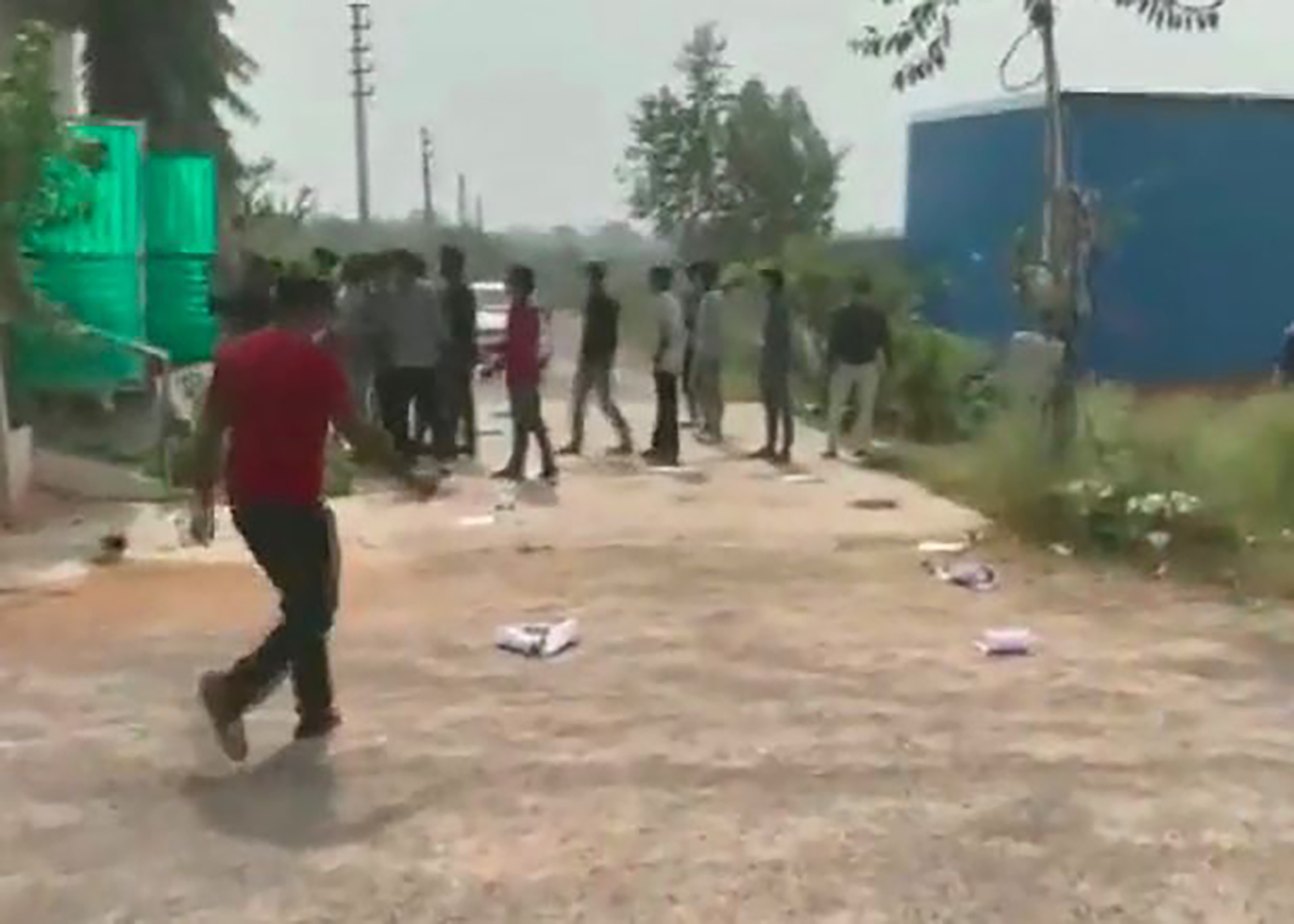 Mob of 40 men swarm dentist's office to kidnap her after turning down lover's proposal india