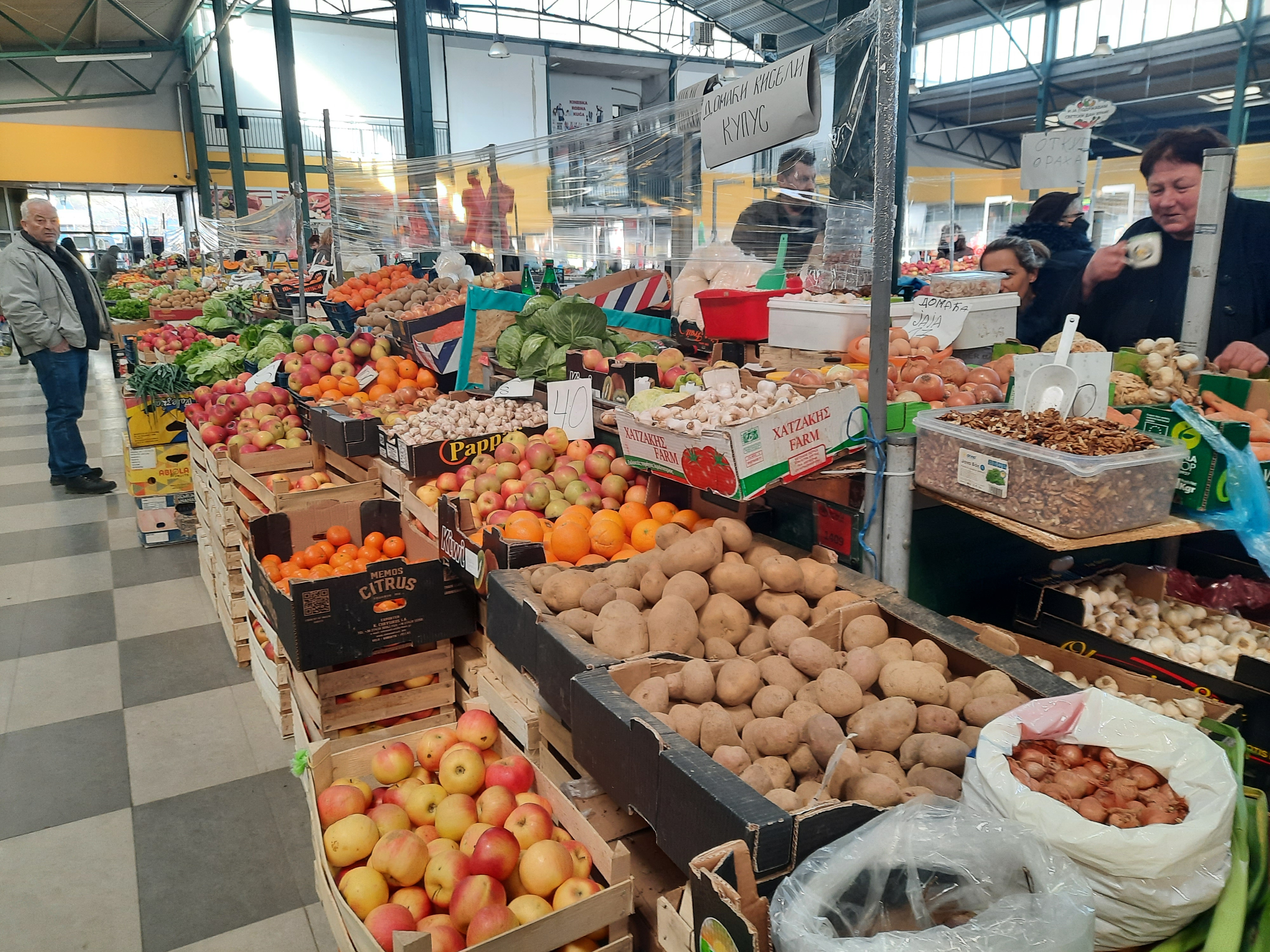 Kragujevac, pijaca, prodavci, voće, povrće, tezge, tezga Foto: Aleksandra Petrović/Nova.rs