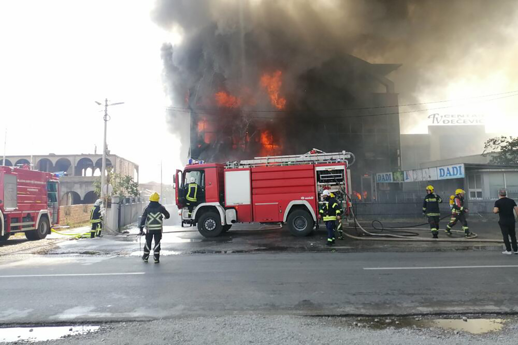 vatrogasci crna gora, požar