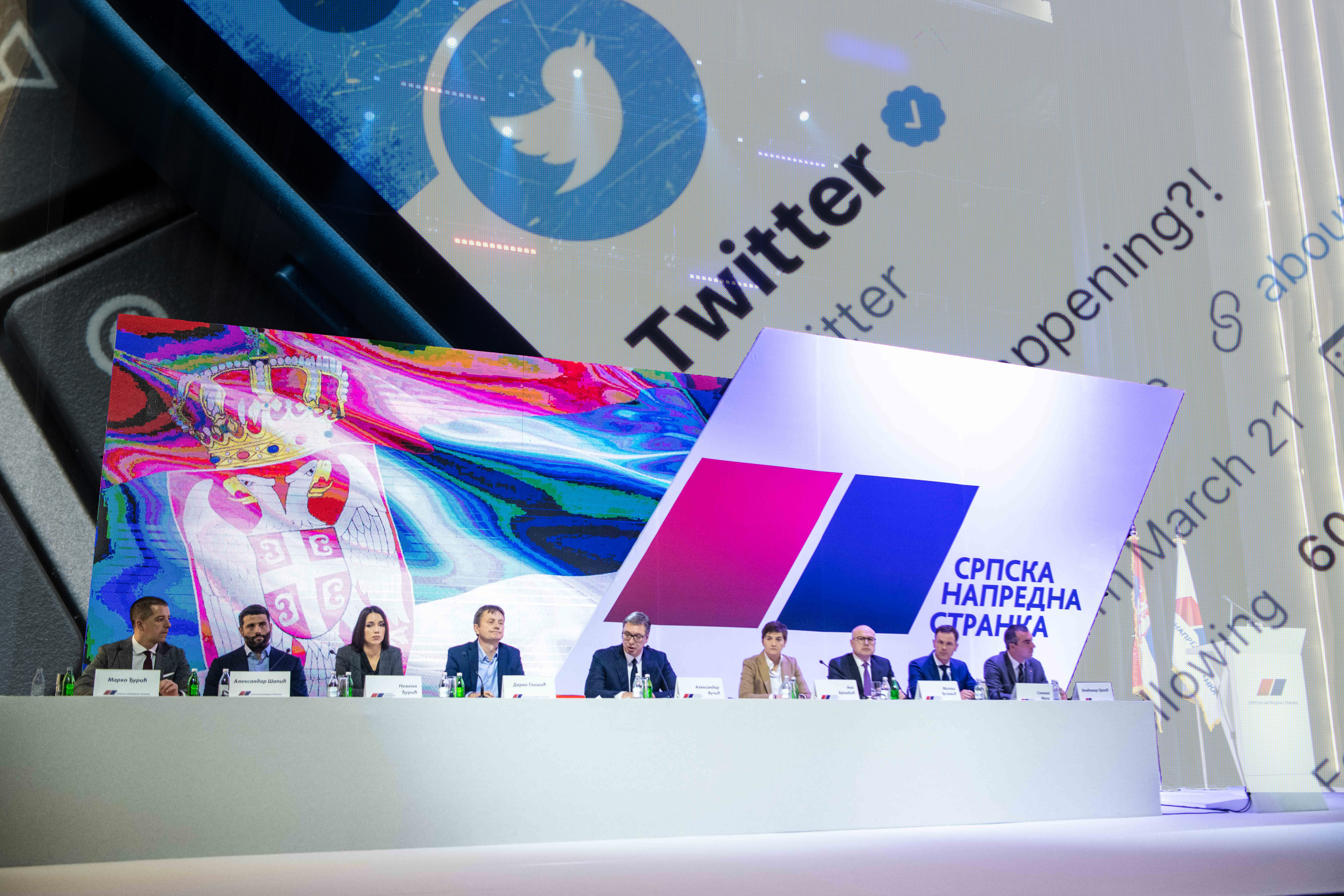 sns i twitter Beograd 23. oktobar 2022. Predsednistvo Srpske napredne stranke, Srpska napredna stranka. SNS Foto:Dragan Mujan/Nova.rs
