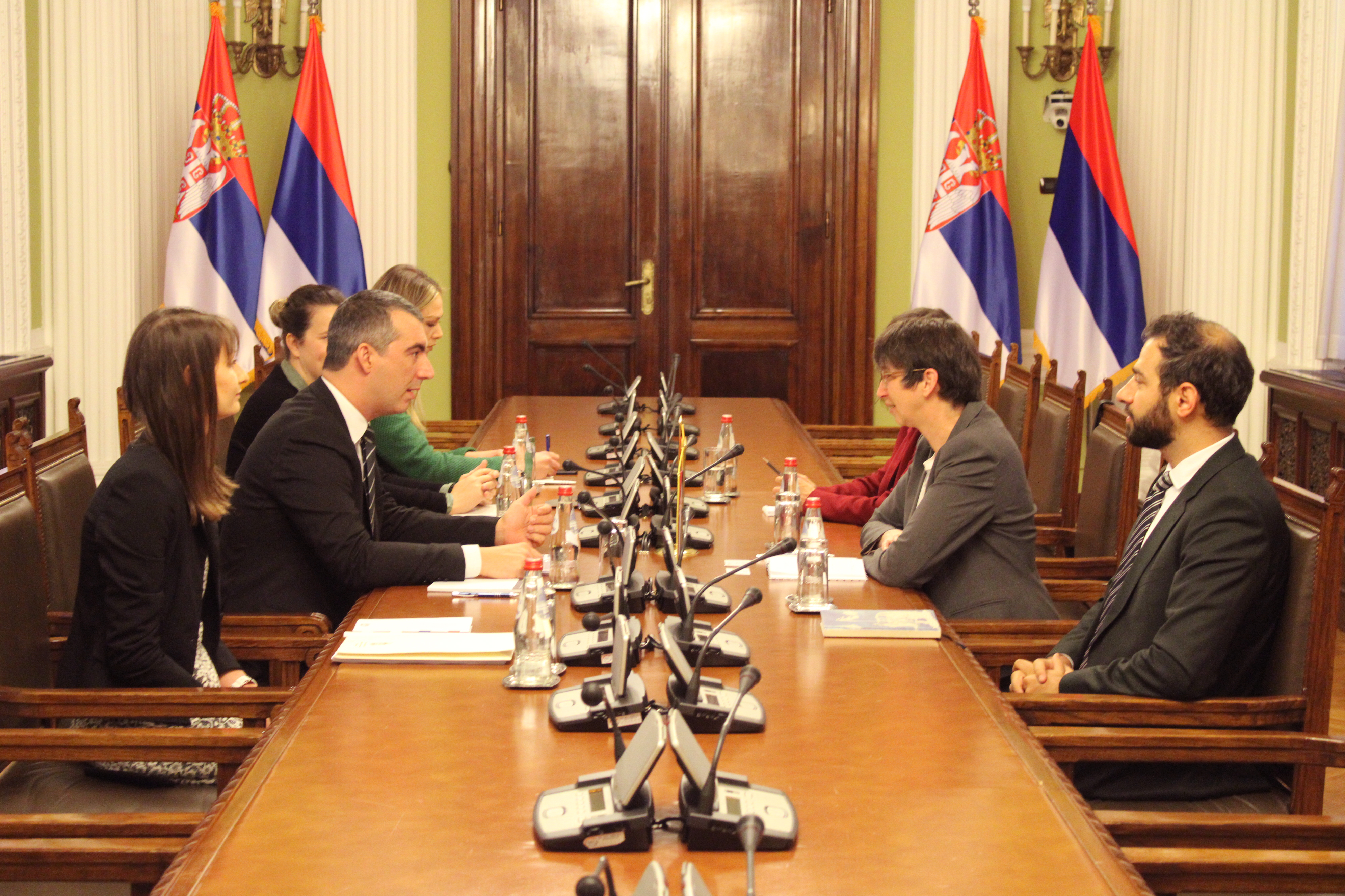 Beograd, 9. novembra 2022 - Predsednik Narodne skupstine Republike Srbije Vladimir Orlic sastao se danas sa ambasadorkom Savezne Republike Nemacke u Republici Srbiji Nj. E. Anke Konrad. FOTO TANJUG/ NARODNA SKUPSTINA SRBIJE/bs