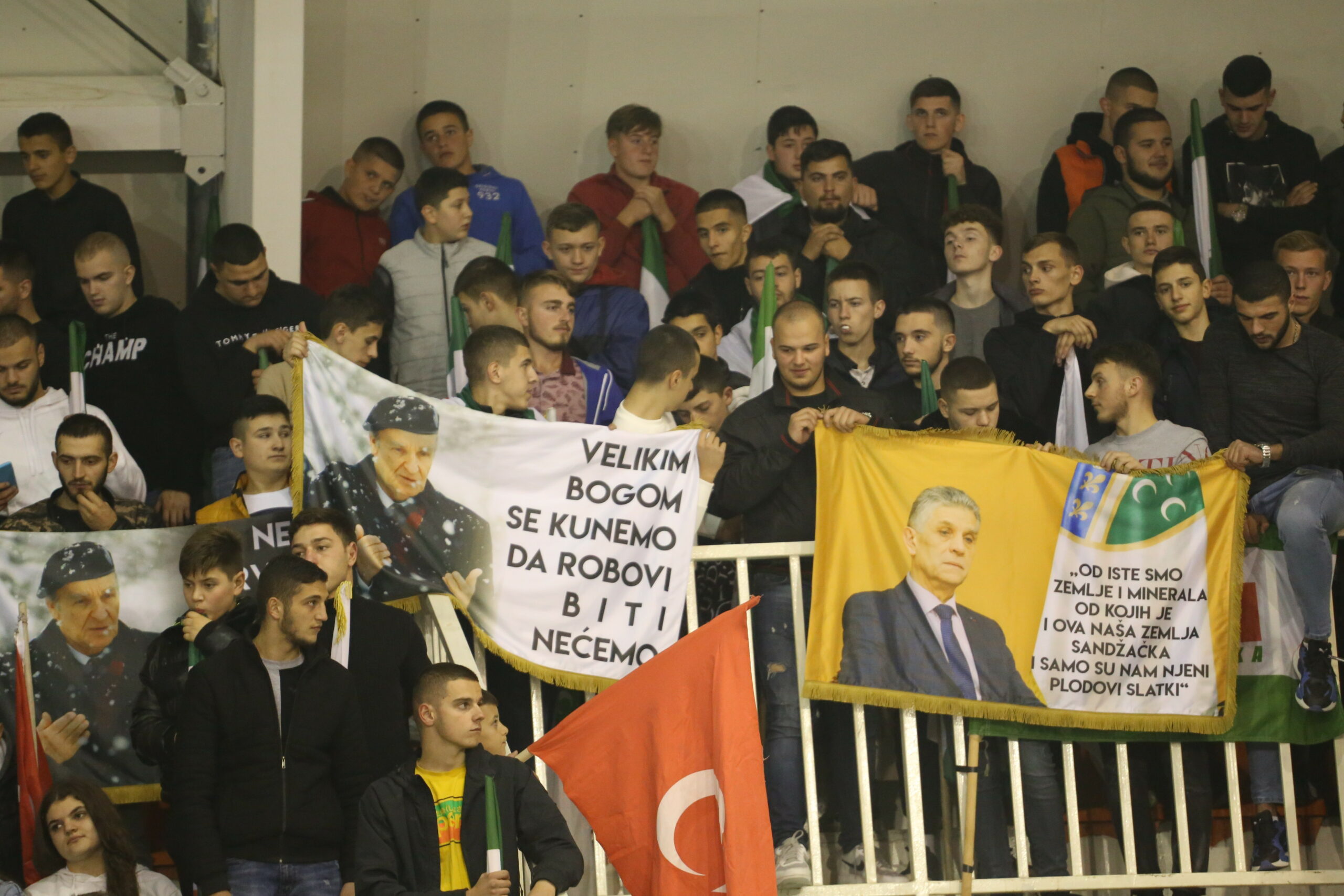 Novi Pazar 10.11.2022. SDA, Stranke Demokratske Akcije Sandžaka, održala završnu konvecniju, poručili da Bošnjačko veće ne sme da padne u ruke Vučića Foto: Irfan Ličina/Nova.rs