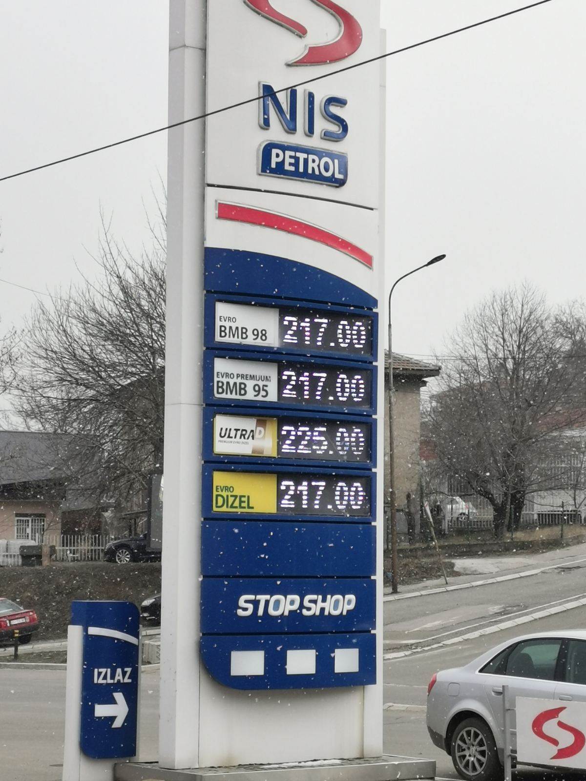 Benzinska pumpa u severnom delu Kosovske Mitrovice Foto: Nova.rs