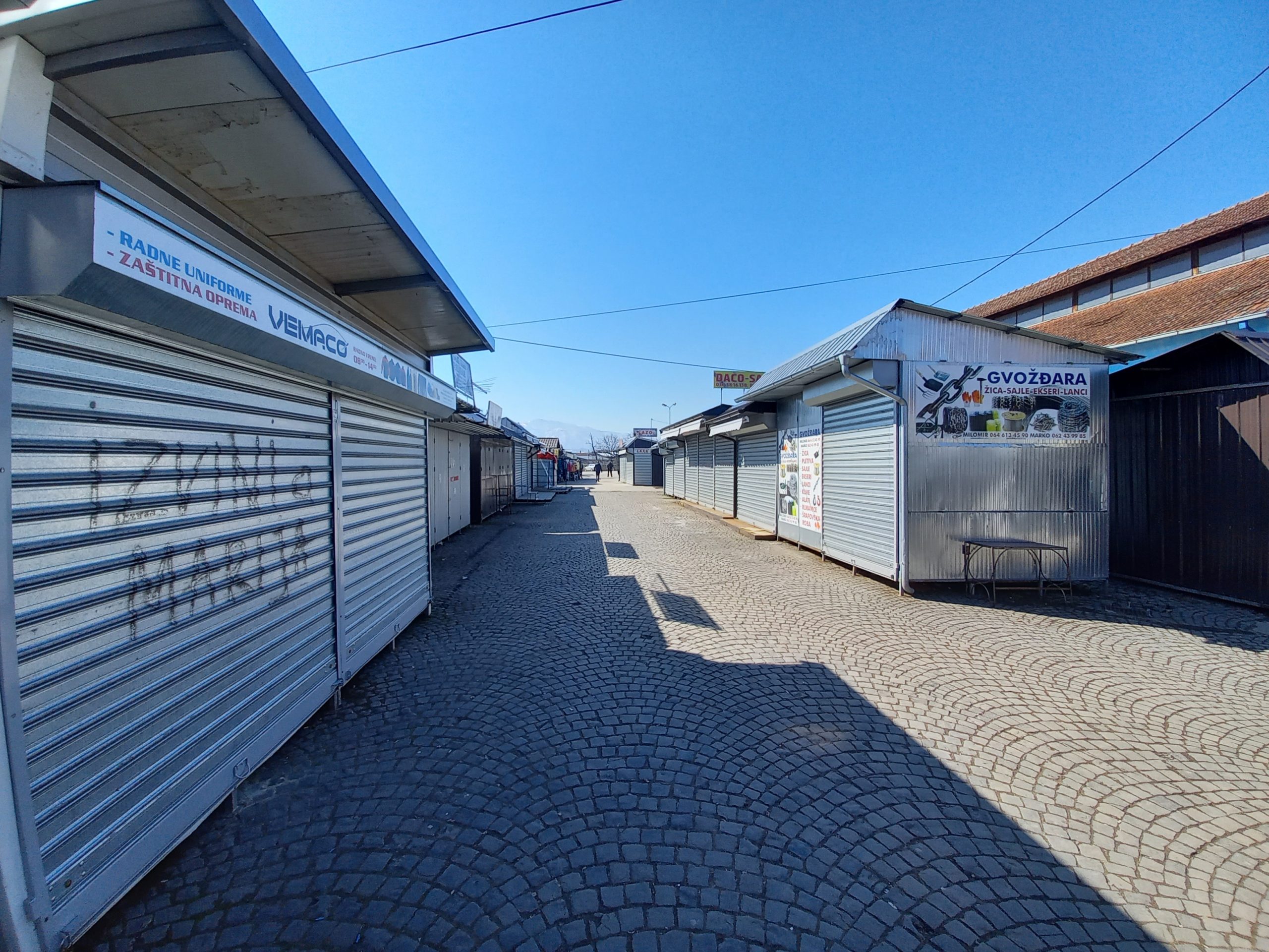Kraljevo 14. mart pijaca protest pijacnih prdavaca protiv uvodjenja fisklanih kasa