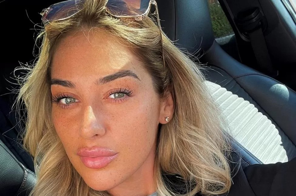 Elle Edwards
Elle Edwards was shot in the head while celebrating Christmas at pub in Wallasey