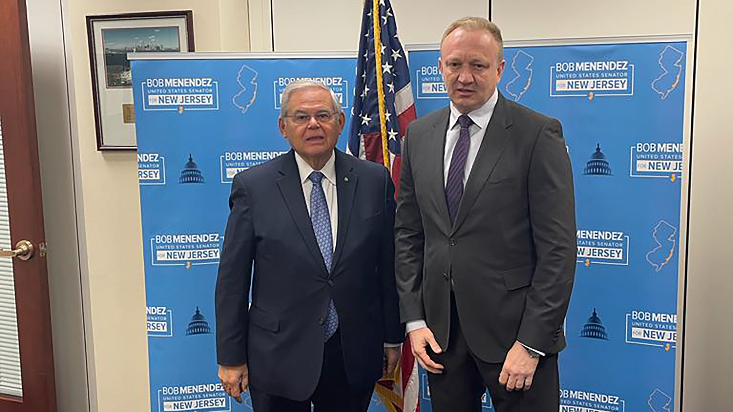 1664523328-Djilas-i-senator-Menendeza