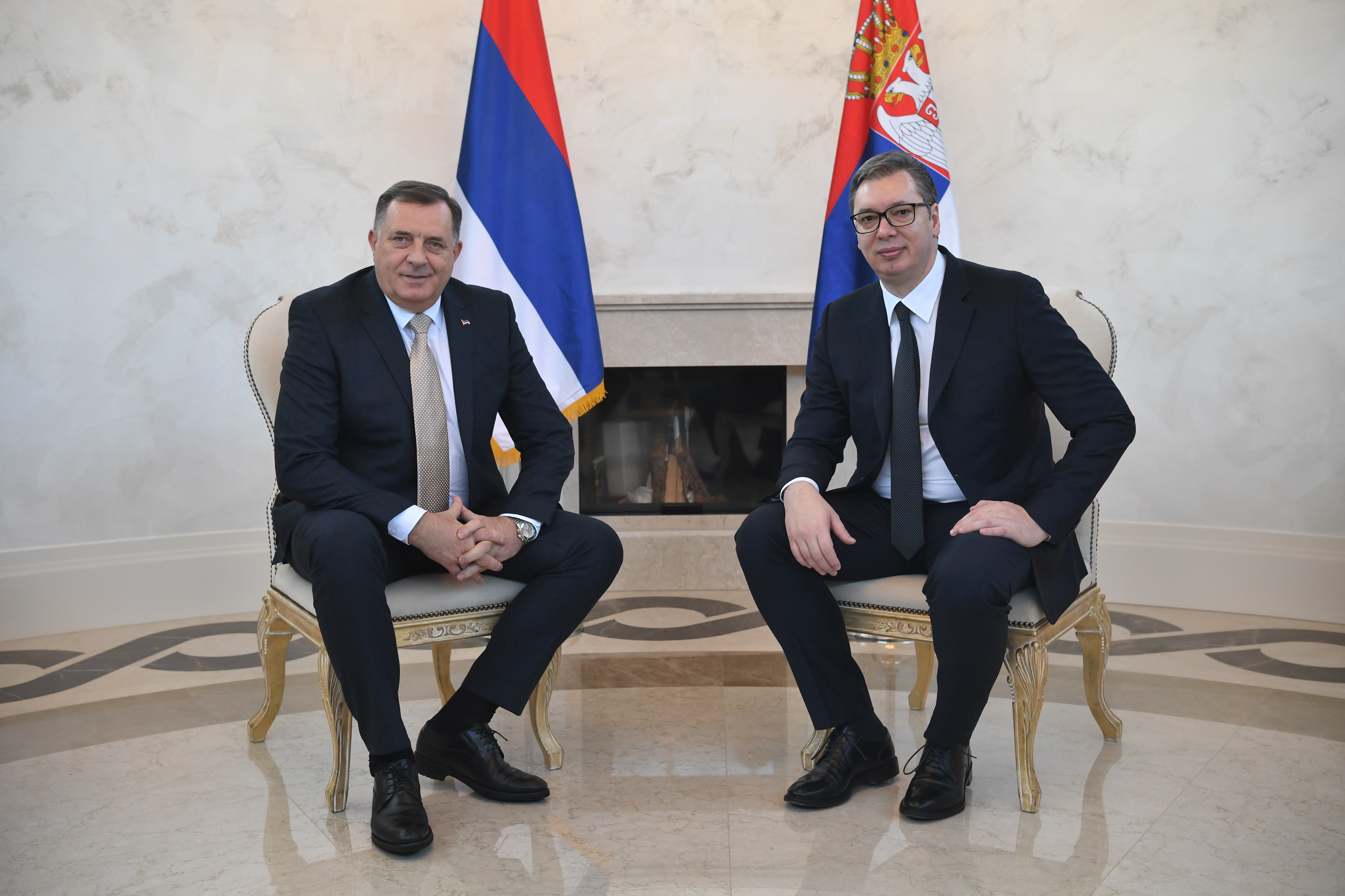 Beograd, 14. januara 2022 - Predsednik Srbije Aleksandar Vucic sastao se danas sa srpskim clanom Predsednistva Bosne i Hercegovine Miloradom Dodikom. Vucic i Dodik razgovaraju u Vili "Mir". FOTO TANJUG/ PREDSEDNISTVO SRBIJE/ DIMITRIJE GOLL/bs